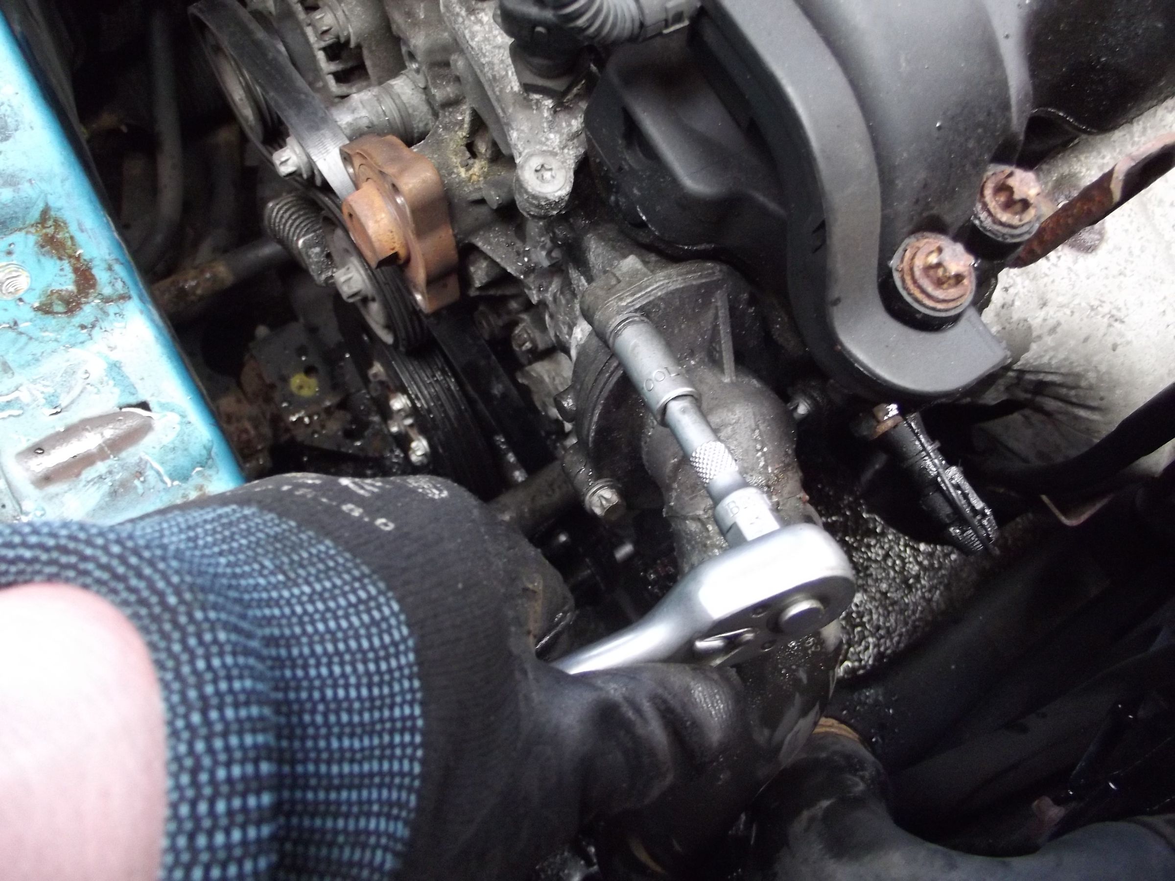 Changing a Vauxhall Corsa Water Pump 12 Steps Instructables