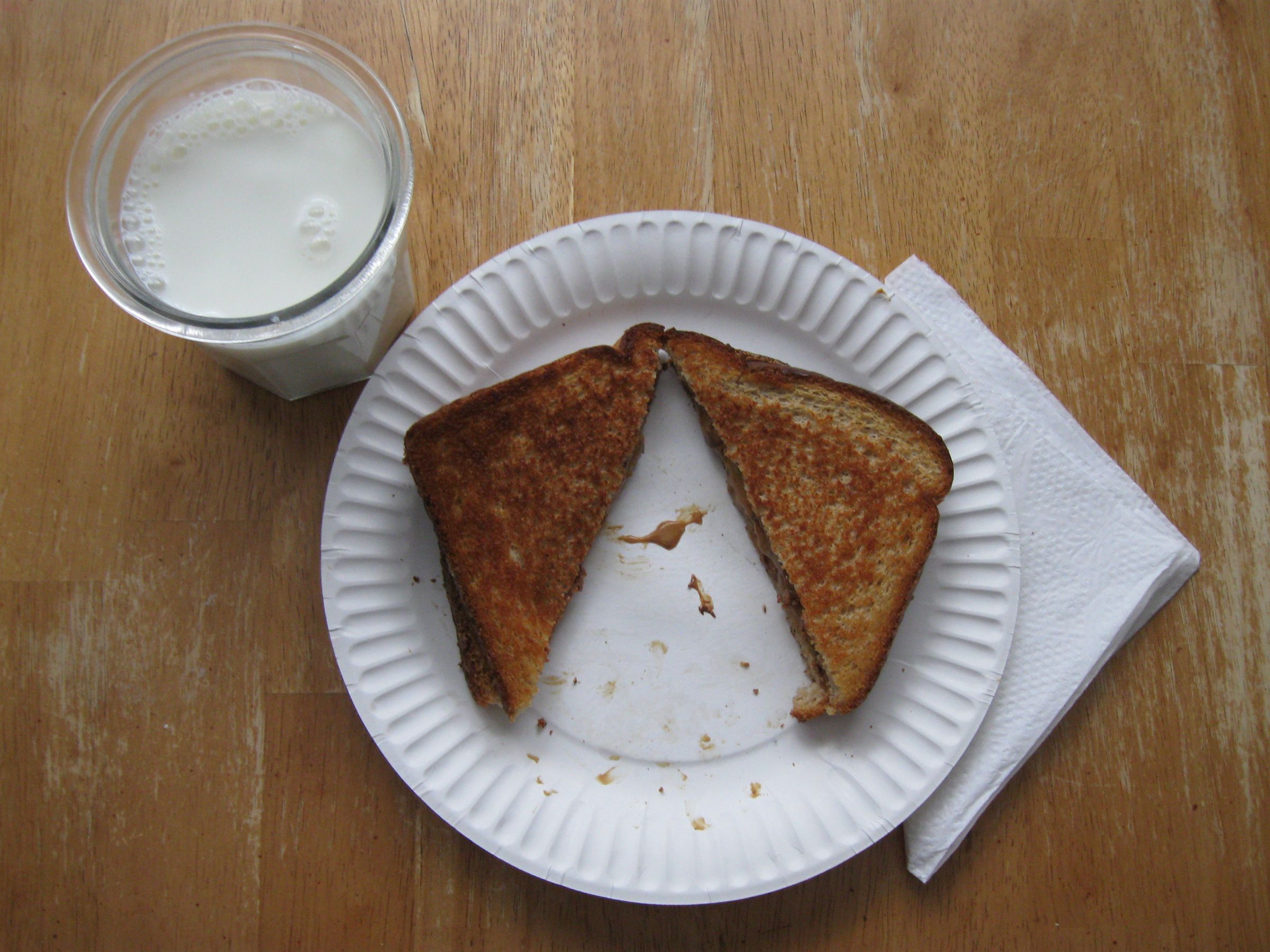 Reese's Peanut Butter Cup... Sandwich?!