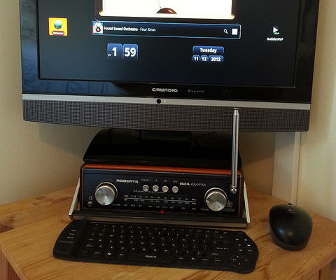 Old Radio Android PC Case