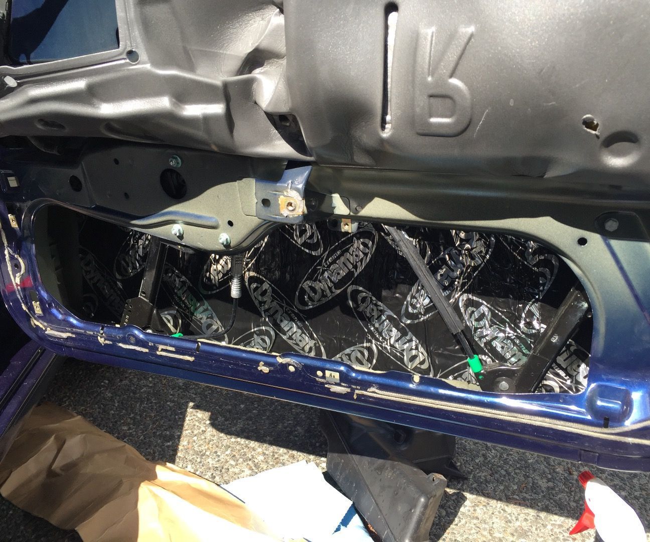 How to install sound dampening material in a Porsche 911