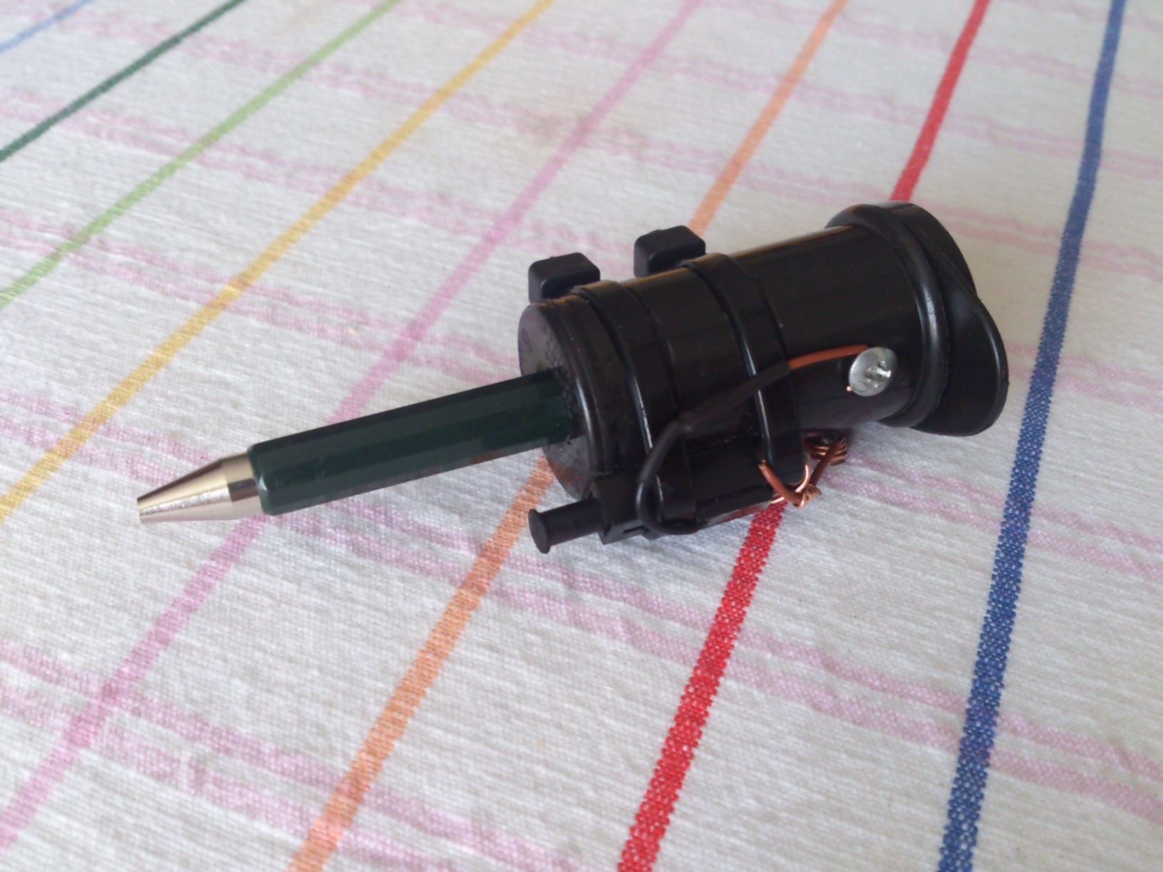 DIY Tin Blowing Pen.