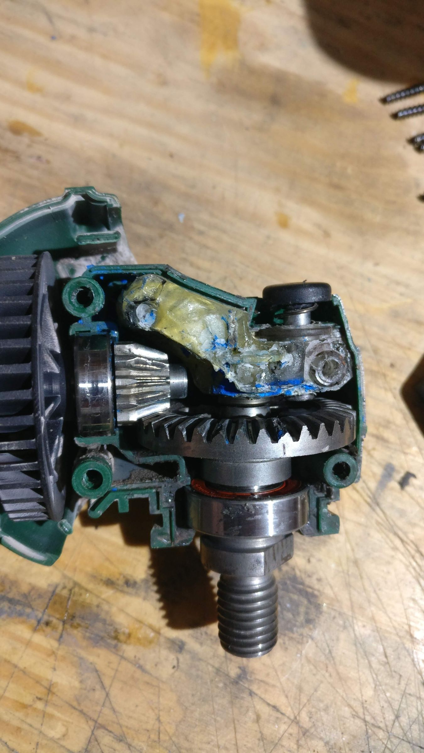 Angle Grinder Fix Using Epoxy Resin 7 Steps Instructables