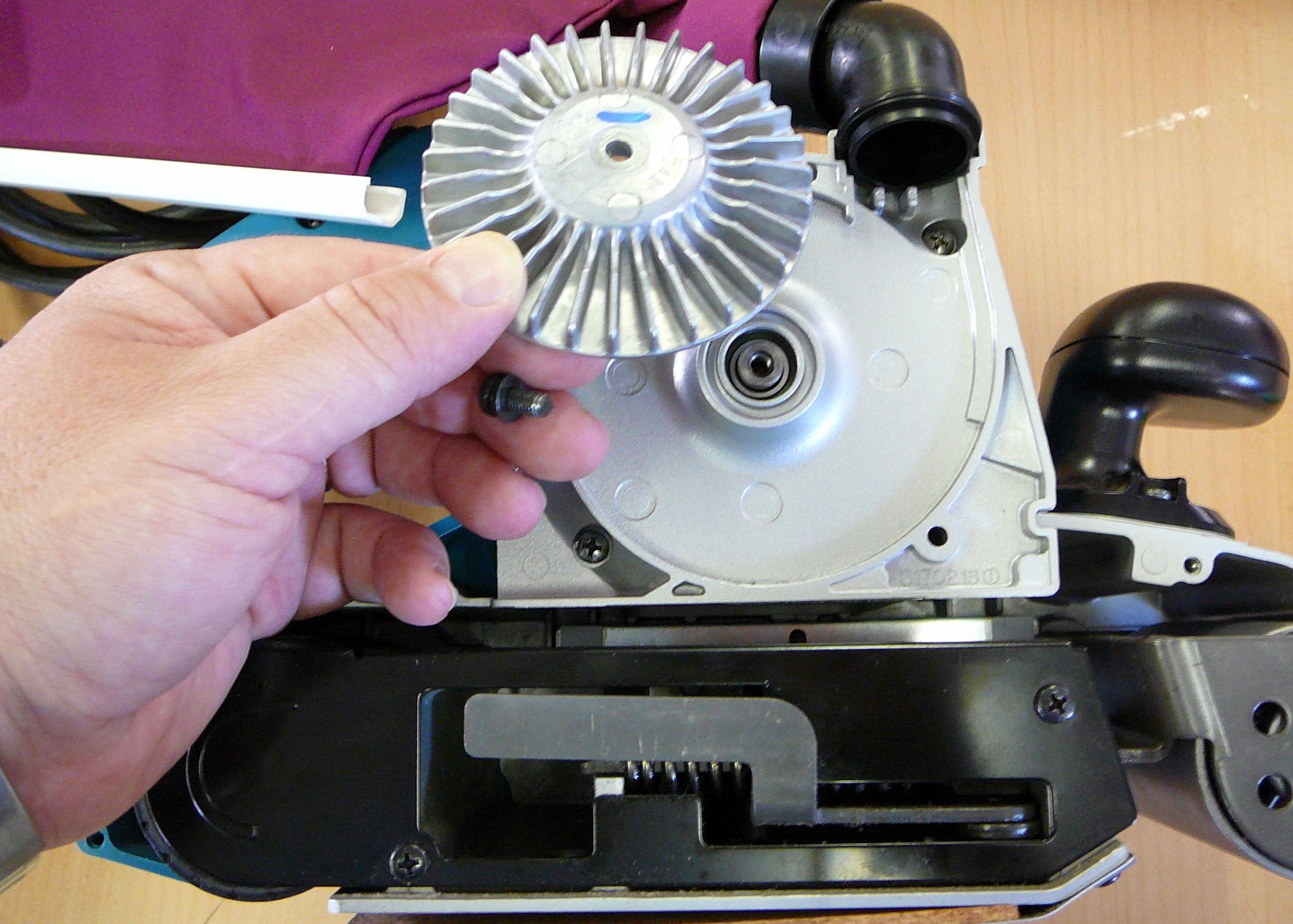 Build a WINNING Belt Sander Drag Racer 14 Steps Instructables