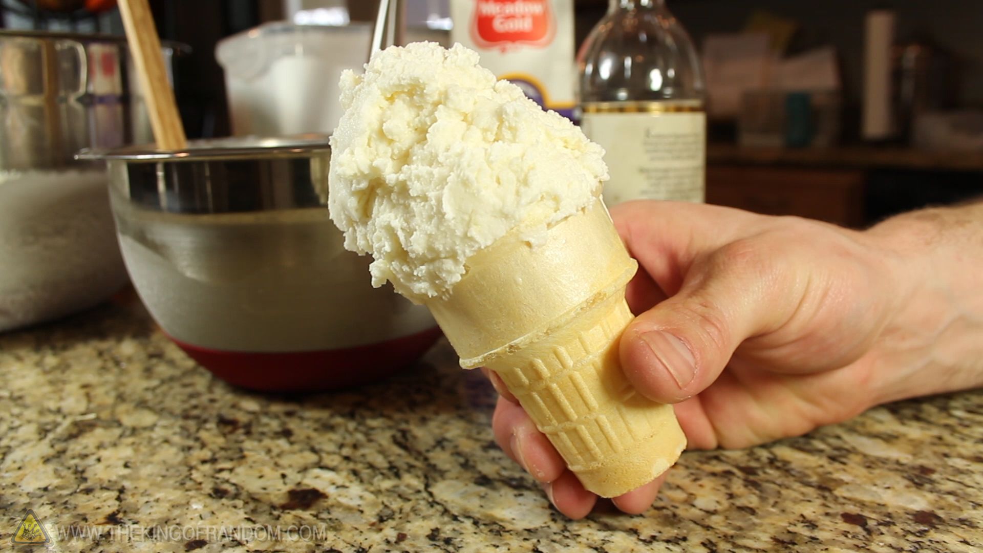 How to Make Carbonated Ice Cream, "Halloween Style"! (Dry Ice Cream