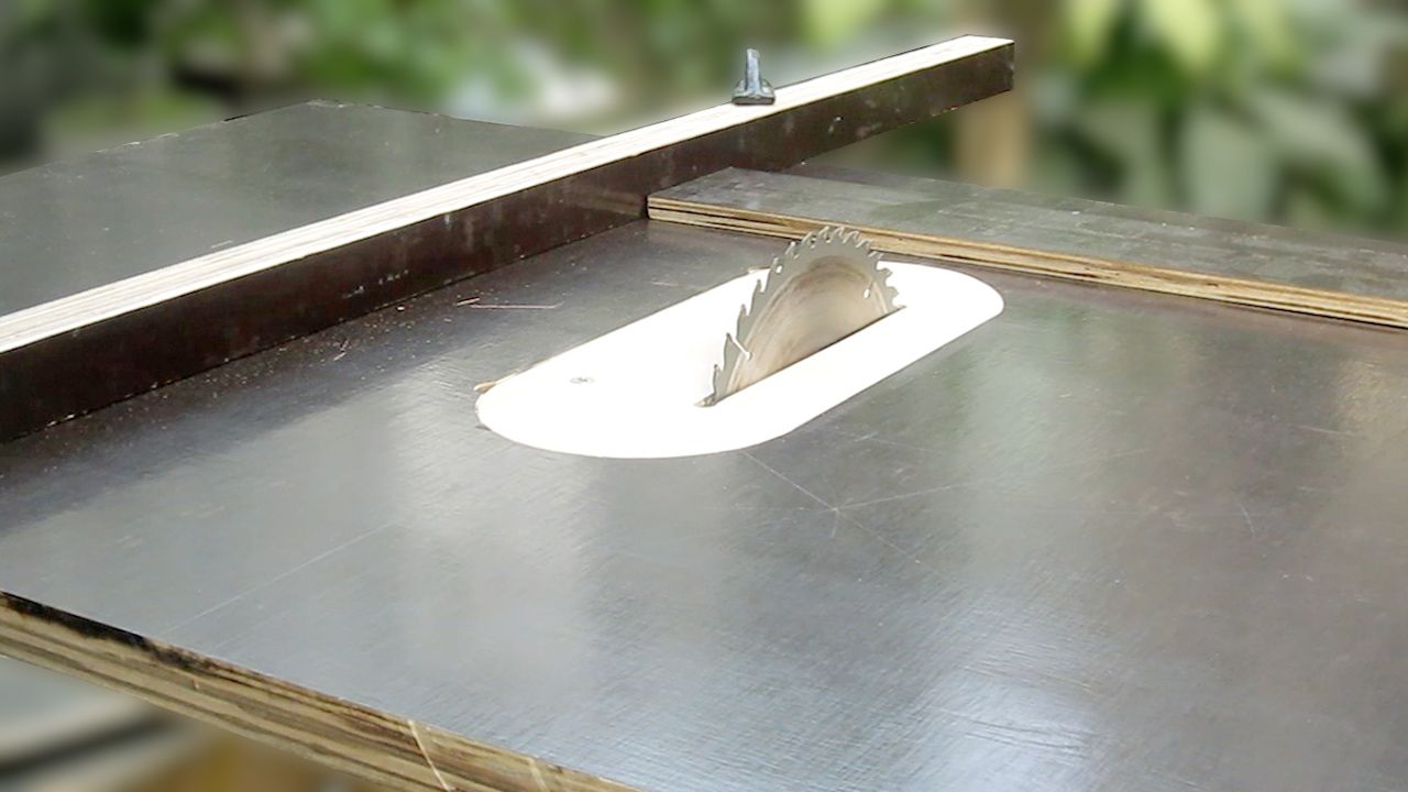 How to Make a Table Saw (Video) : 5 Steps (with Pictures) - Instructables