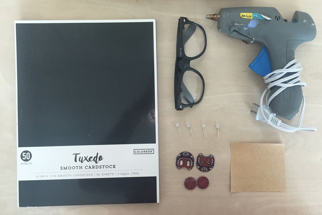 Glowing Comic/Anime Character Glasses: 4 Steps (with Pictures)
