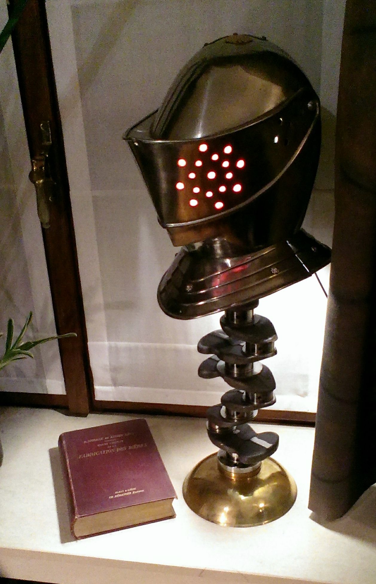 A knight's lamp