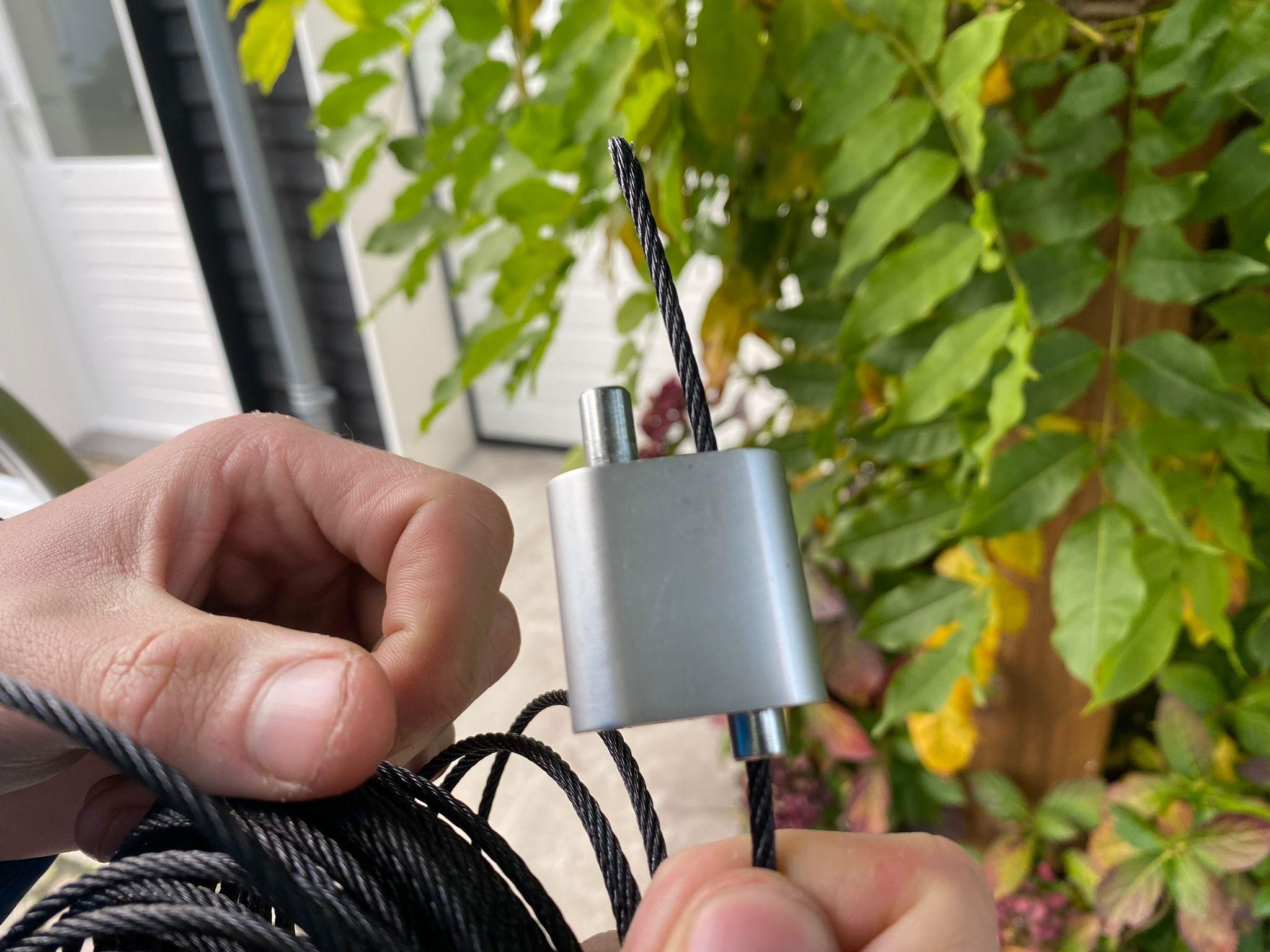 Hang Garlands Without Drilling 5 Steps (with Pictures) Instructables