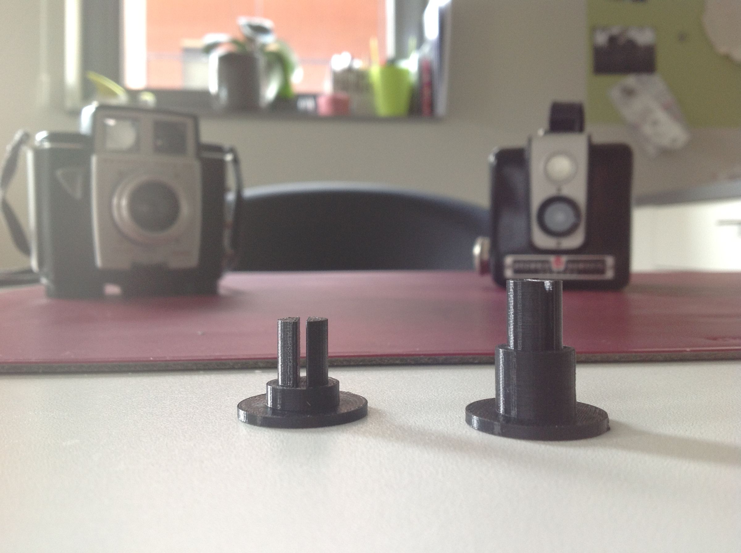 35mm film in old camera's (and redscale effect)