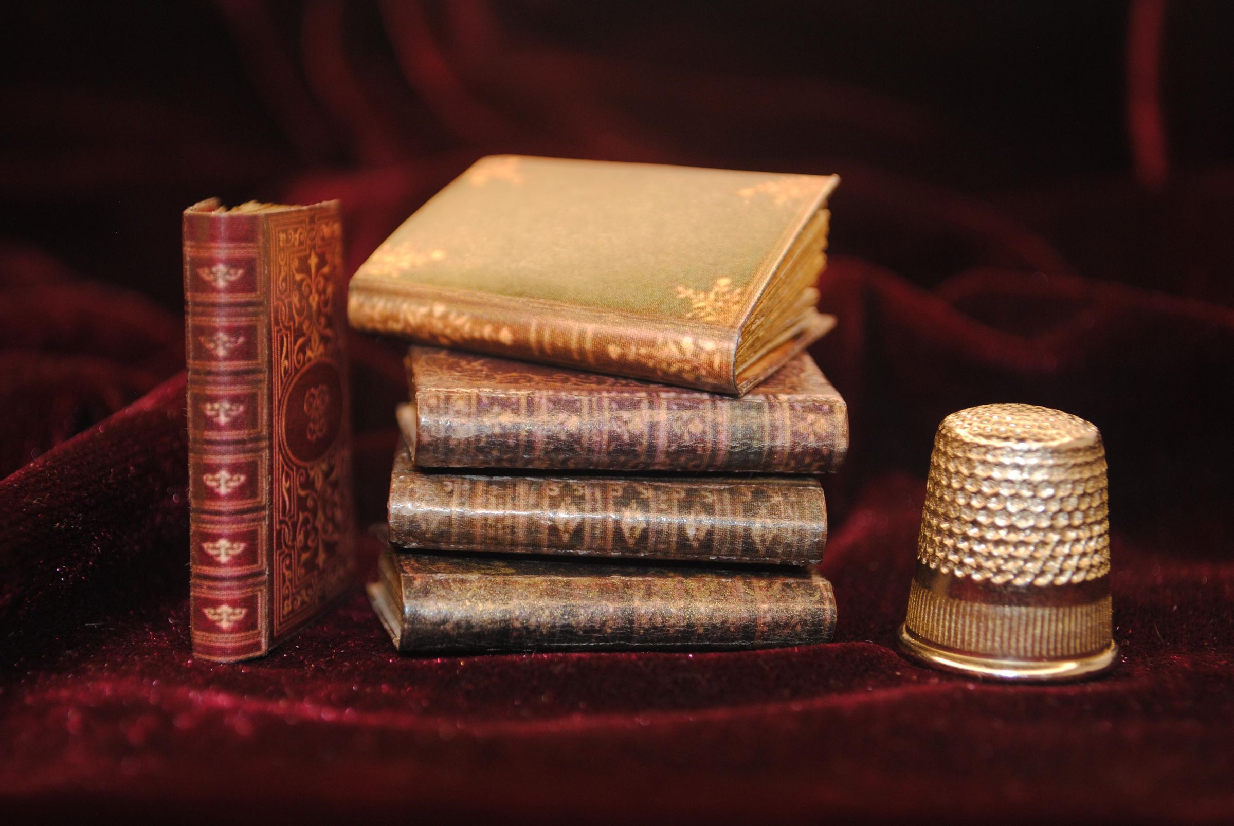 📖📕 DIY Miniature Books Bookbinding Video Tutorial With Free