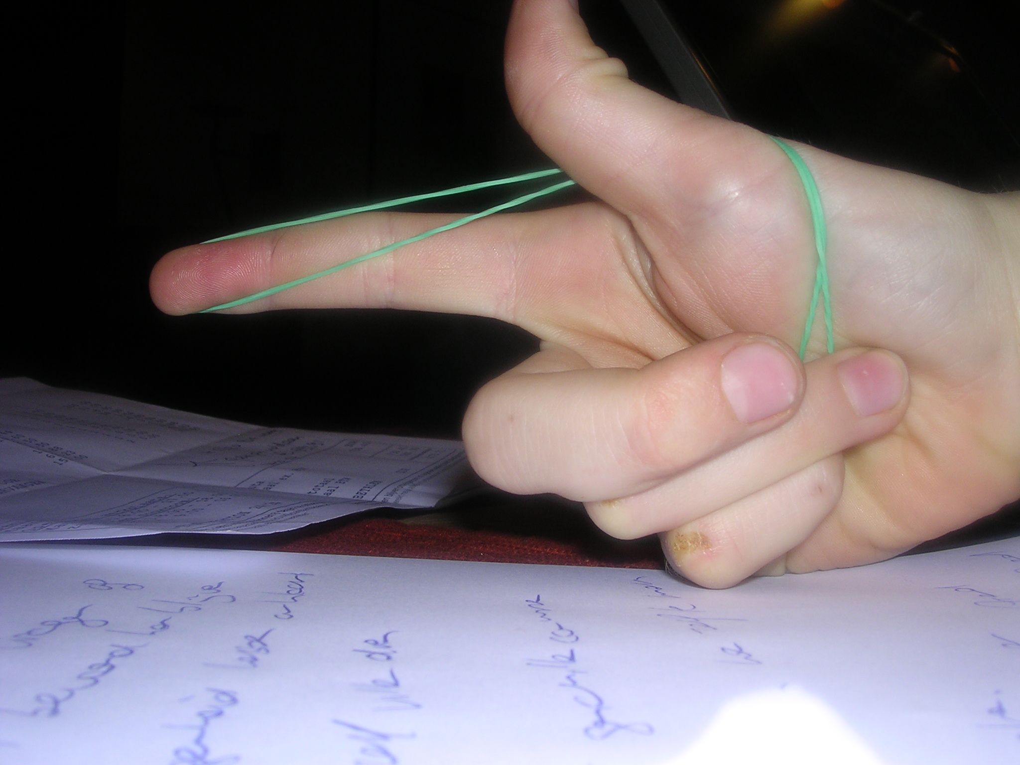 rubberband shooter     just 2 sec!!