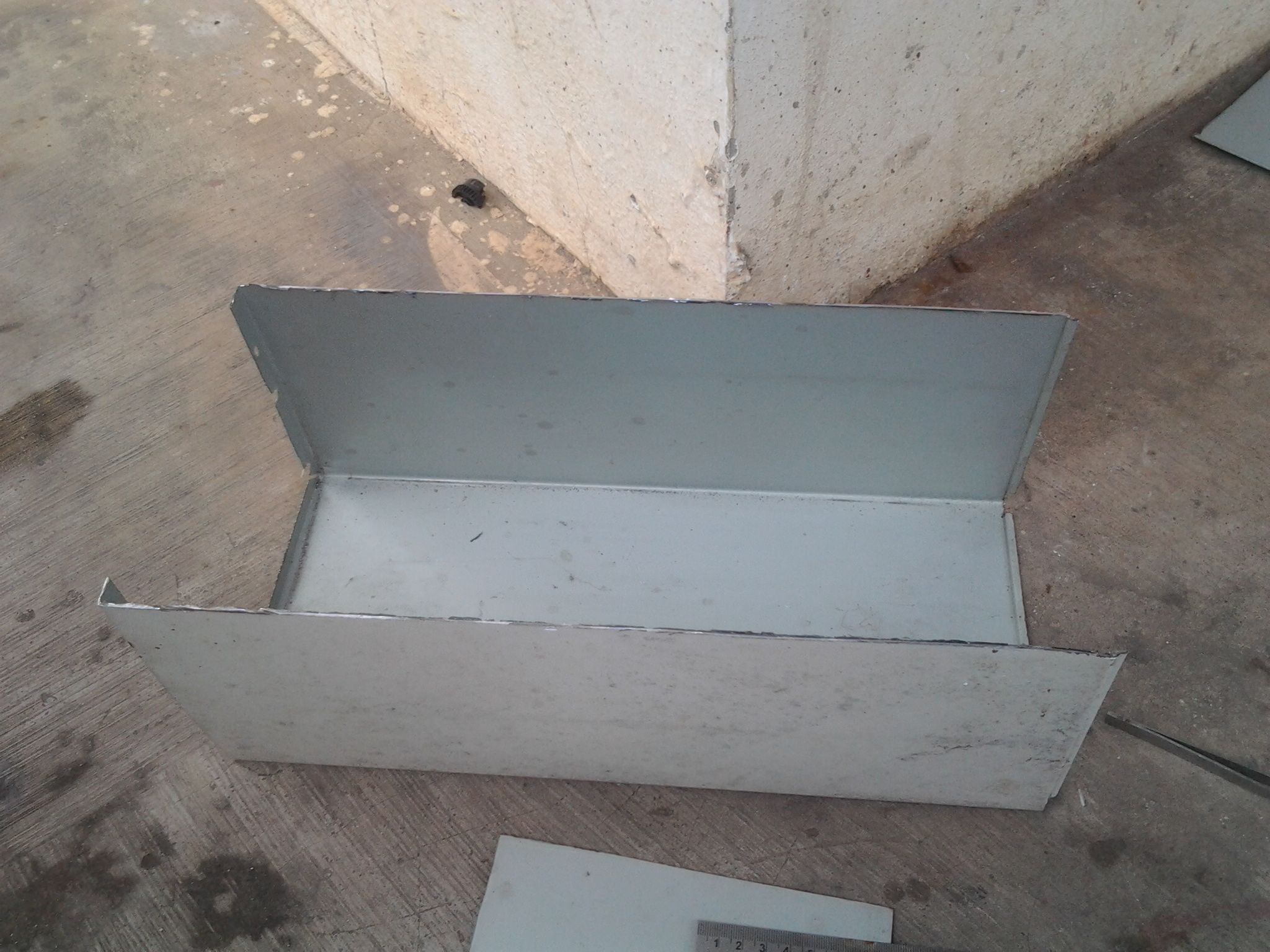 MY TOOL BOX MADE OUT OF a OLD CPU CABINET