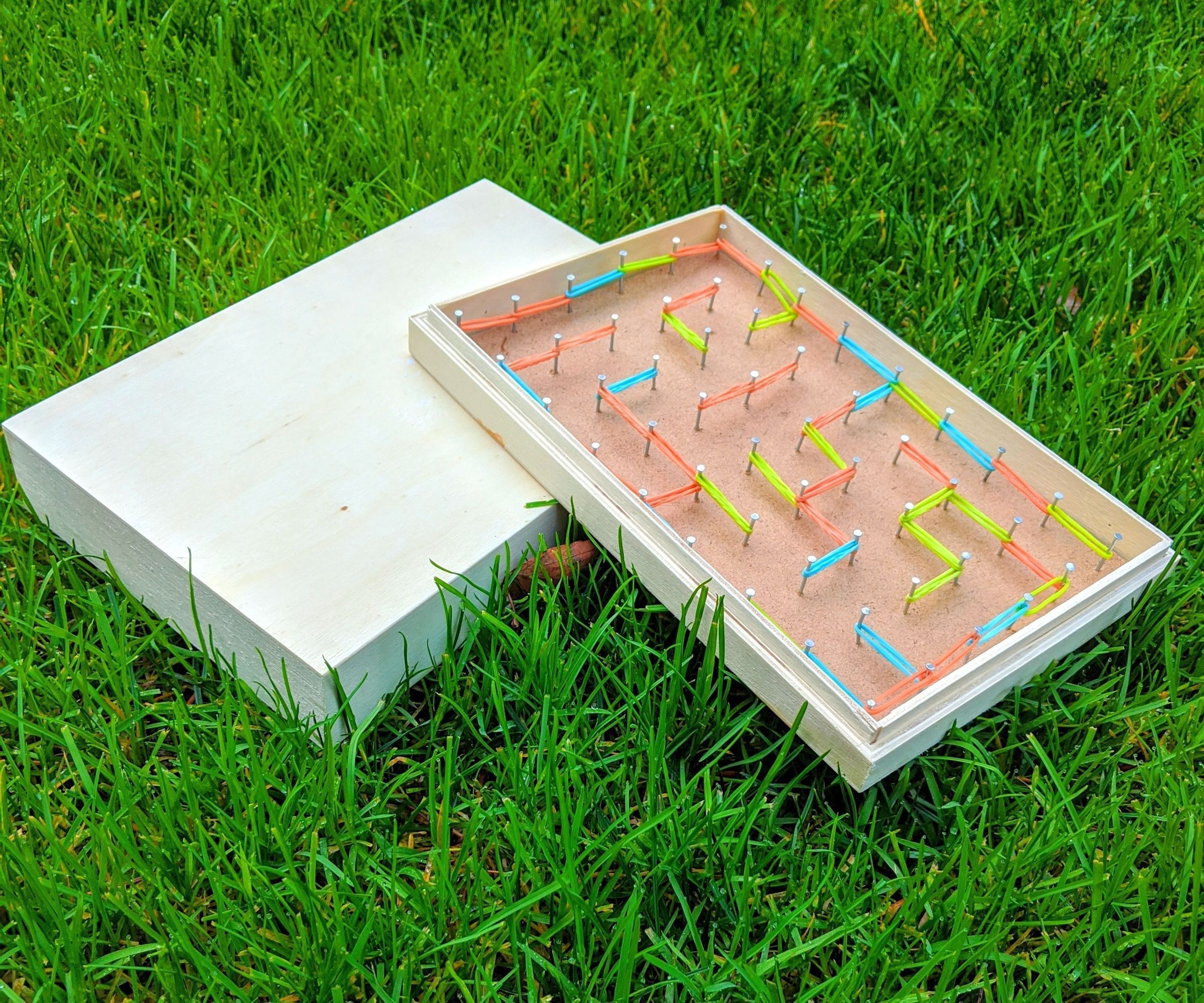 Geomaze - a Puzzle That's Never Solved