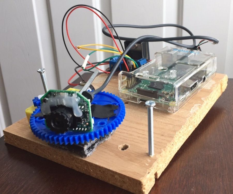 Ball Tracking 180° Camera