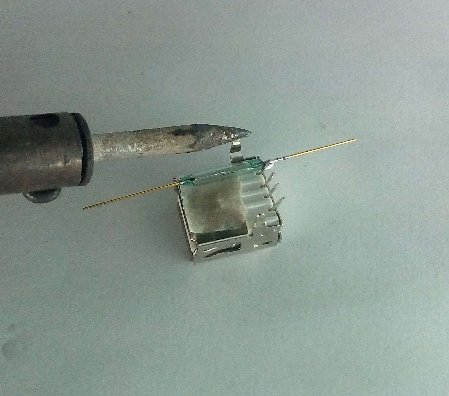 Top Secret: Control a Hidden Usb Port With a Magnet! : 5 Steps (with ...