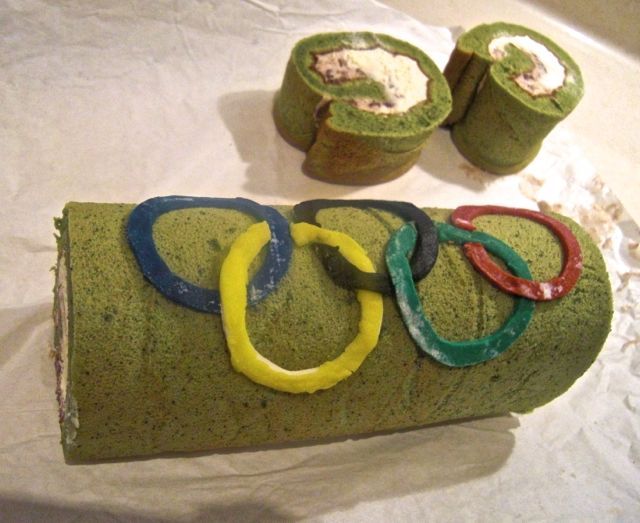 Olympic Cake: Green Tea Roll With Black Bean Cream