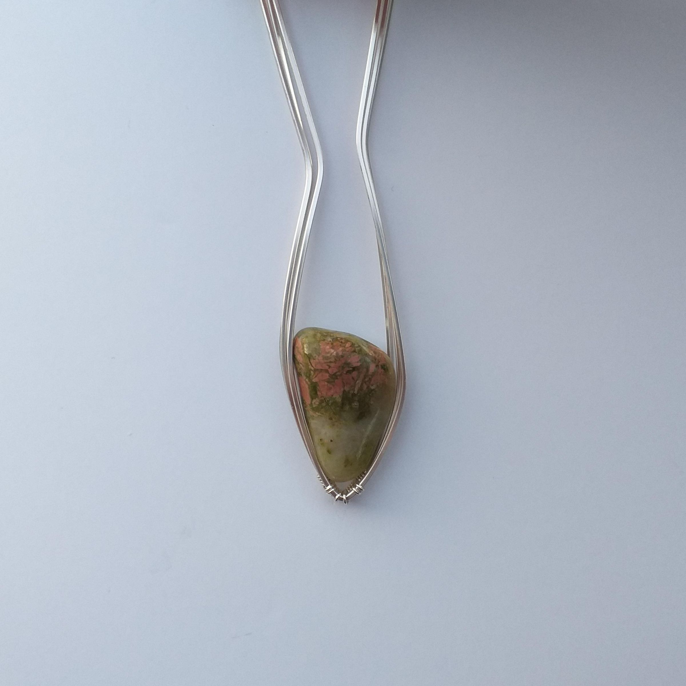 How to Wire Wrap Irregular Stones : 10 Steps (with Pictures ...