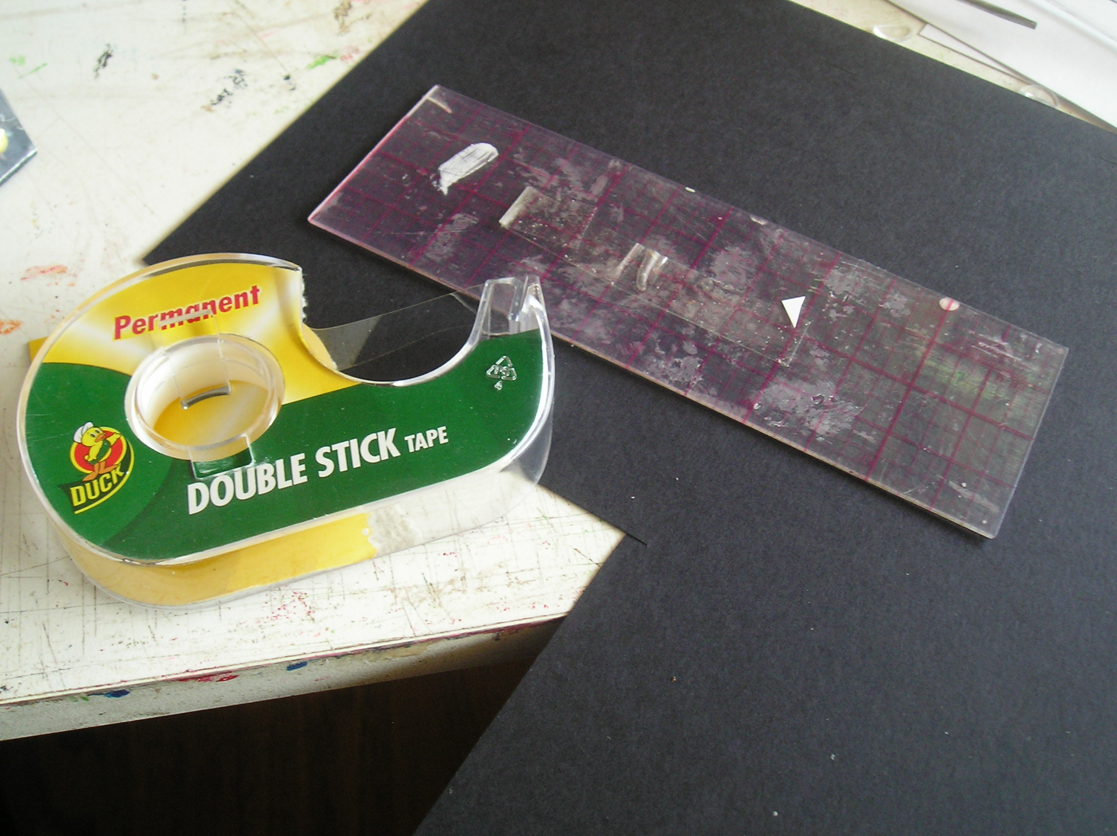 How to Recycle Jewel or CD Cases Into Picture Mounts 7 Steps