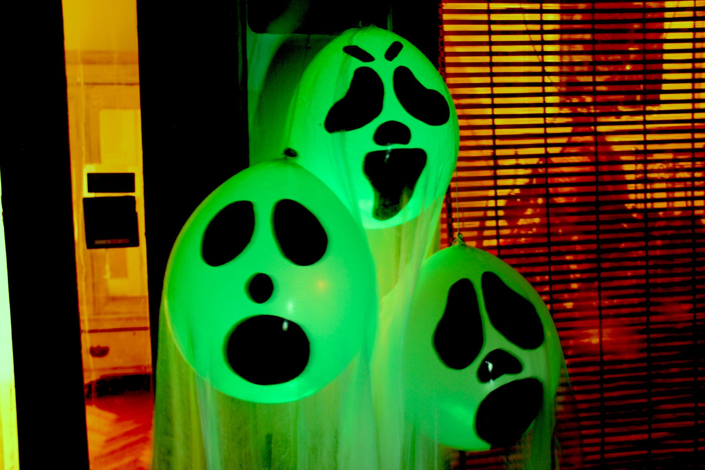Glow Ghost Balloons