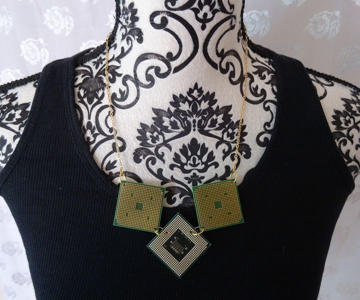 Electronic Cards Necklace