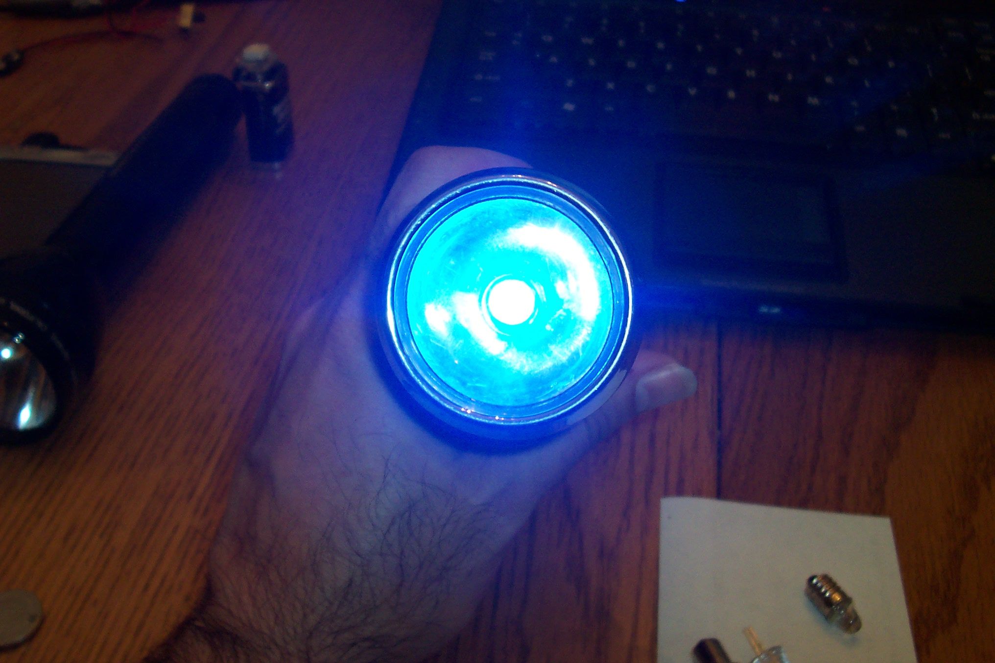 MagLite LED Conversion (any 2 or 3 XCell Flashlight) 6 Steps