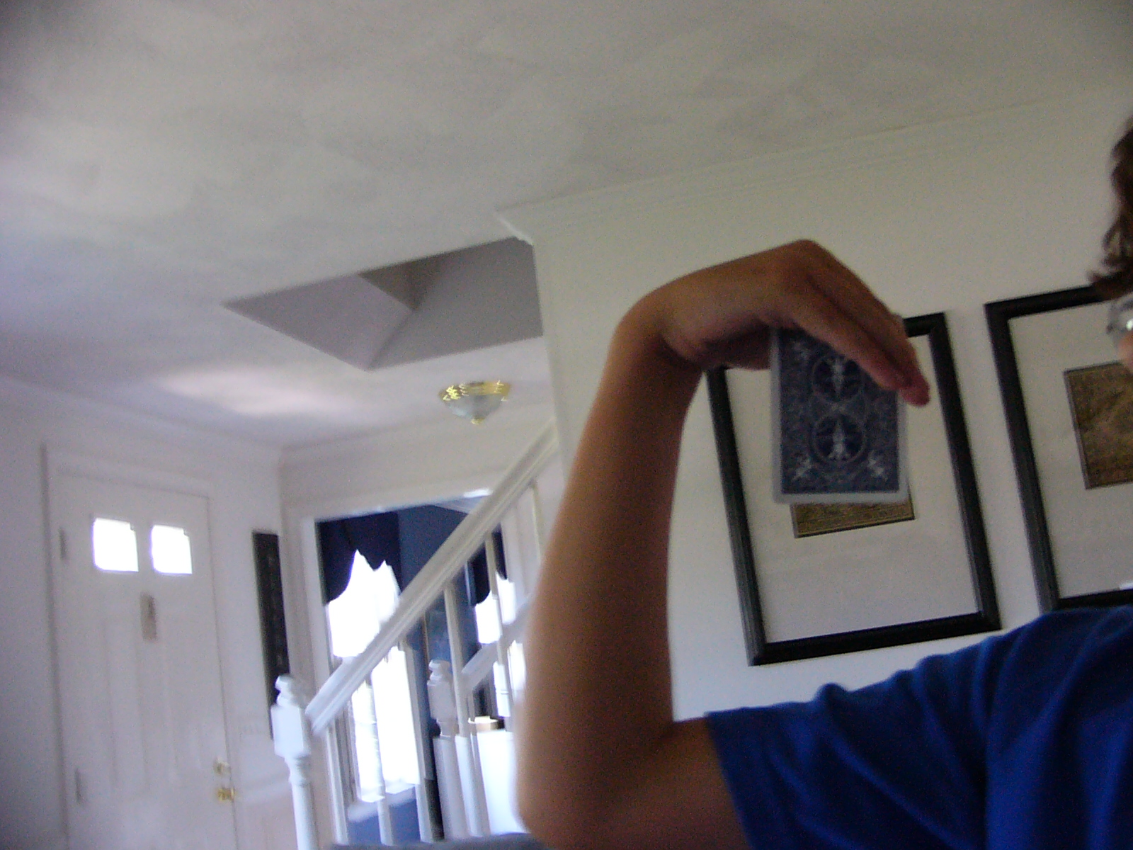 How to Card Throw 4 Steps Instructables