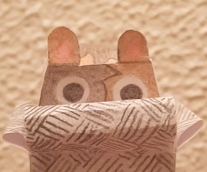 Cat in Box (Papercraft)