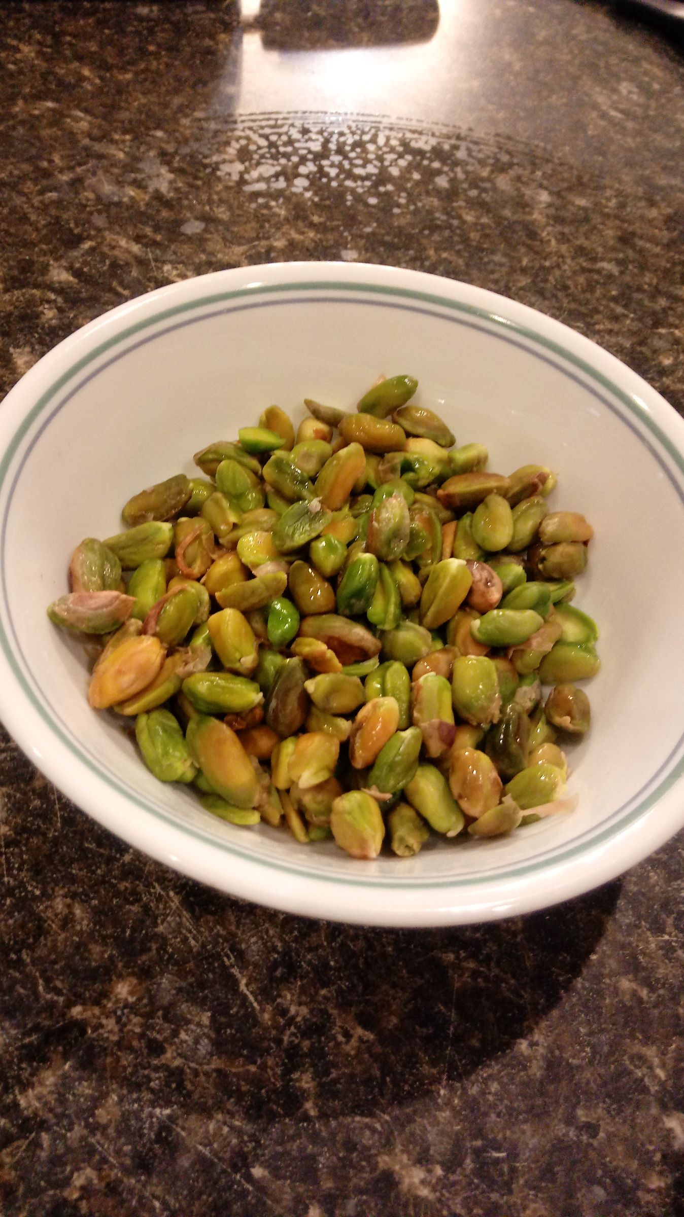How to Shell Pistachios Easily 8 Steps Instructables