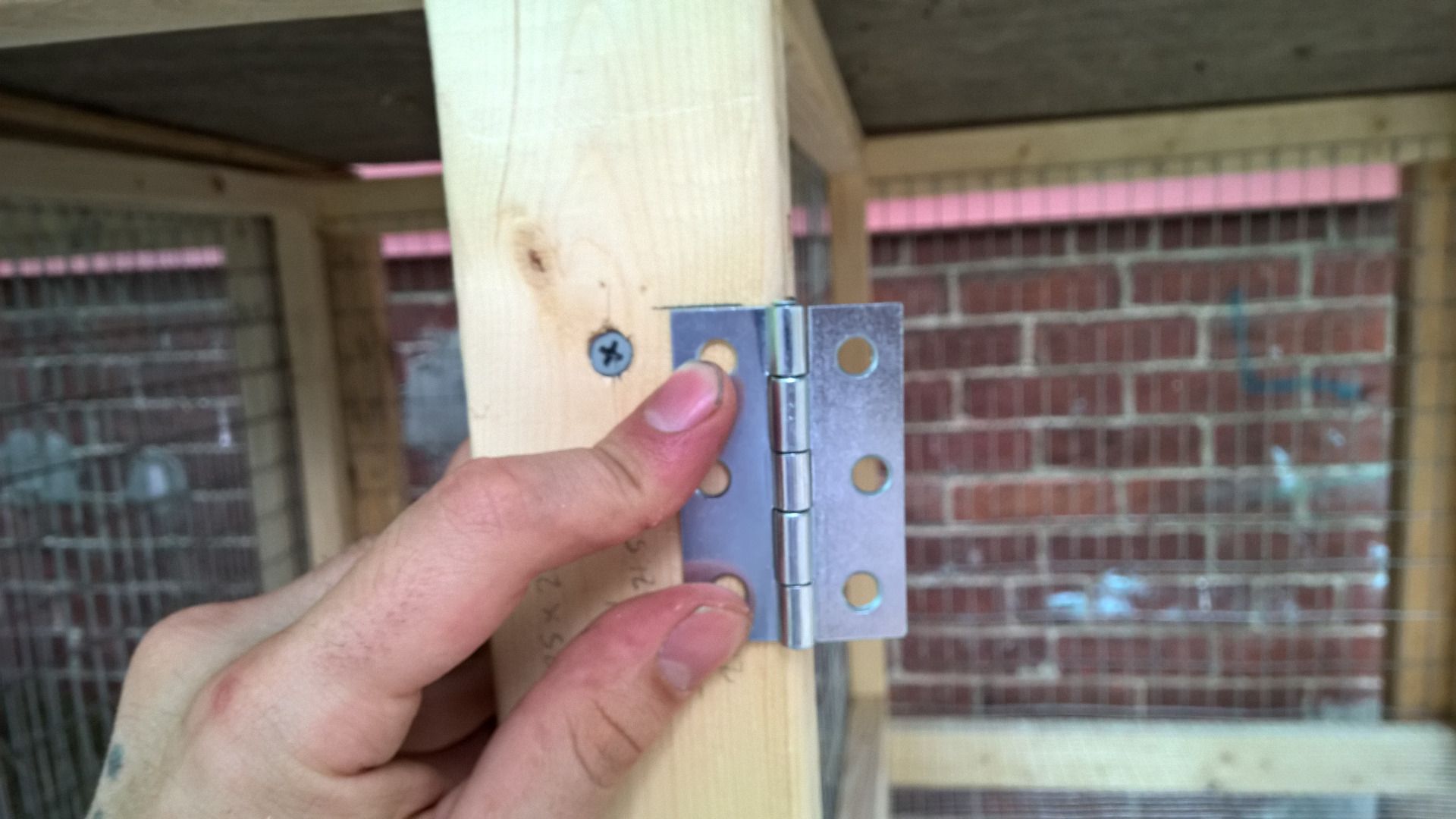 Building a Sectional Rabbit Hutch : 12 Steps (with Pictures ...