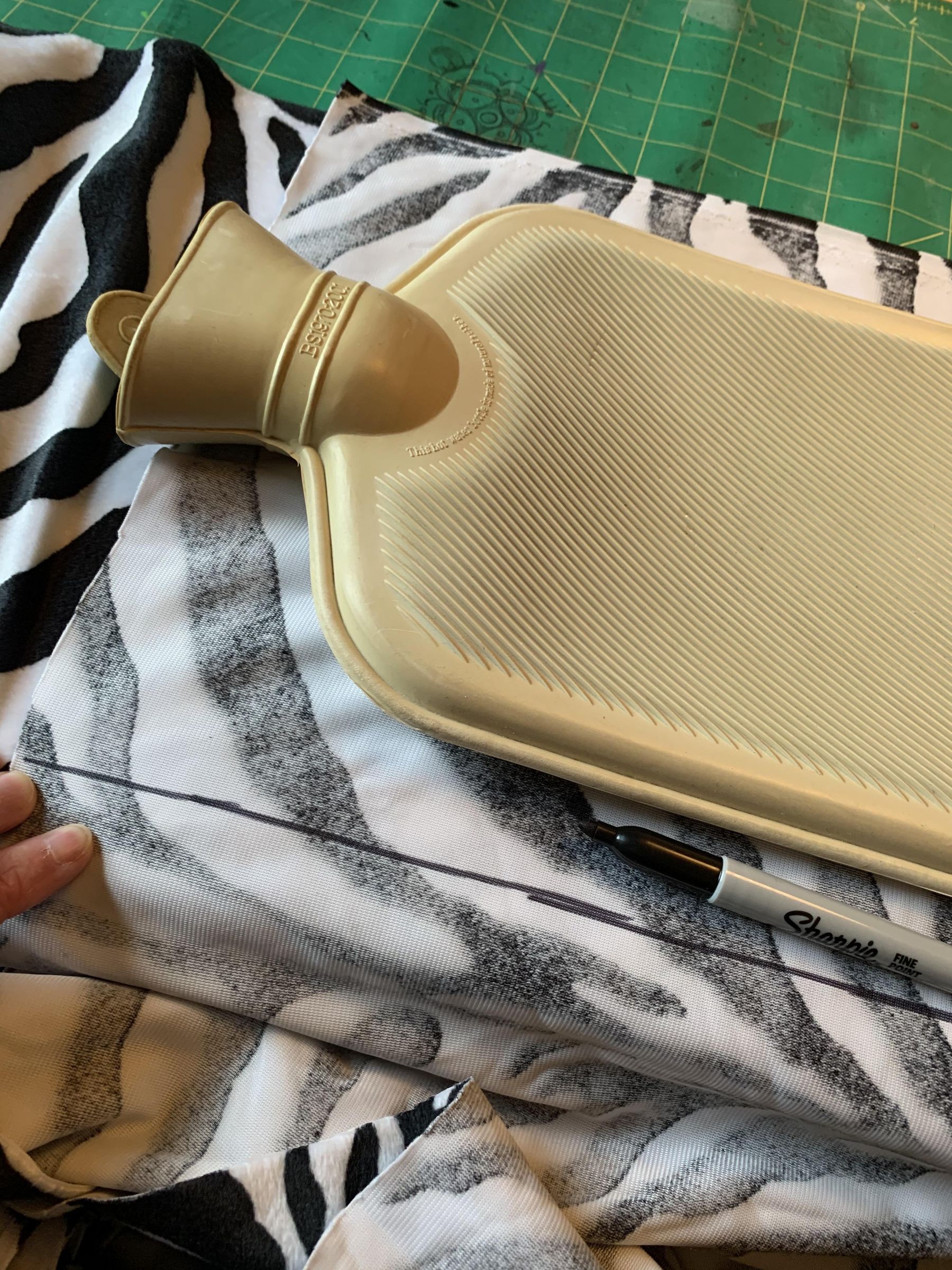 Hot Water Bottle Foot Cosy 5 Steps (with Pictures) Instructables