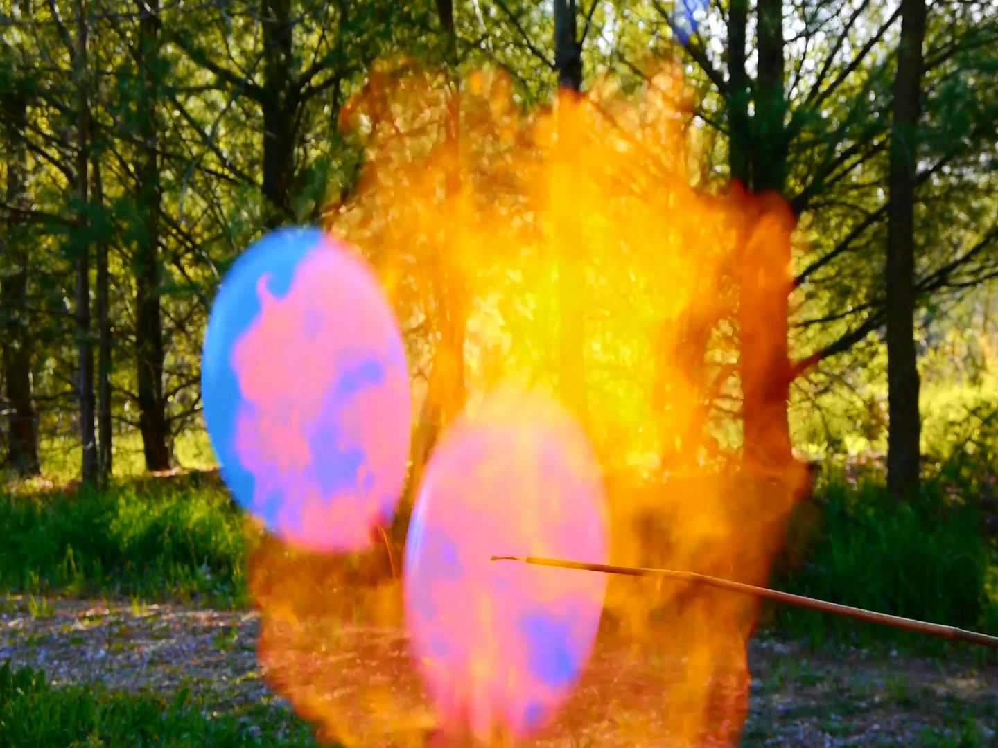 Make Hydrogen Gas - Clean Burning, Inexpensive, Lighter Than Air!