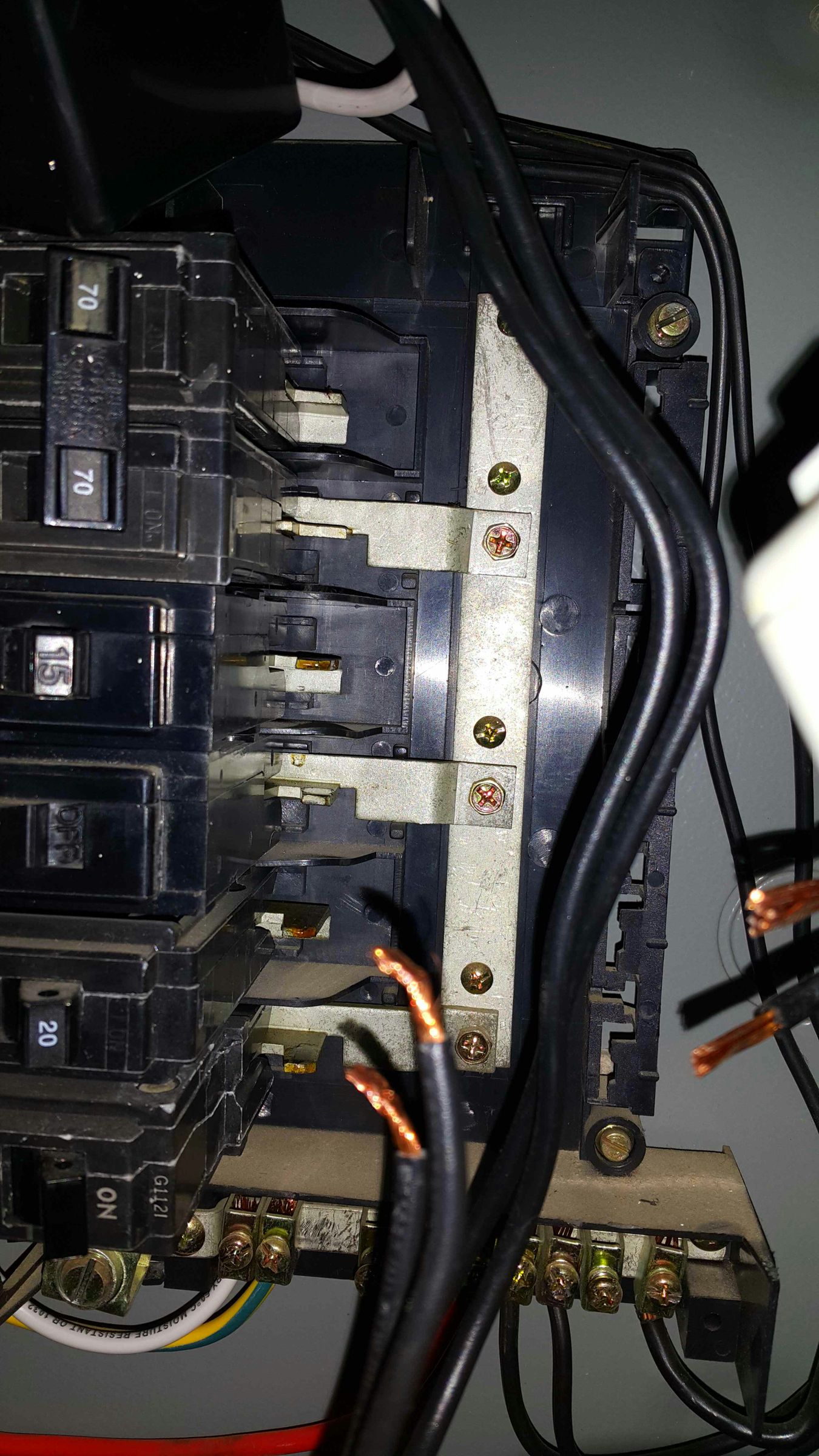Installing Arc Fault Circuit Interrupter (AFCI) Circuit Breakers. 4