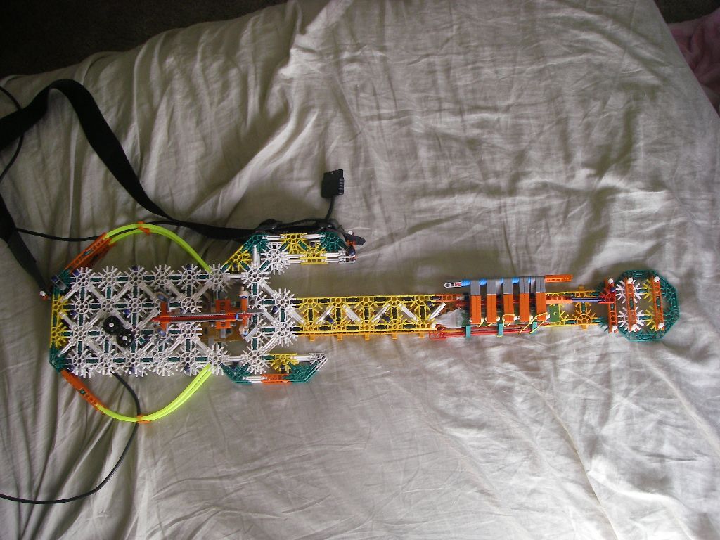 Knex Guitar Hero, Guitar
