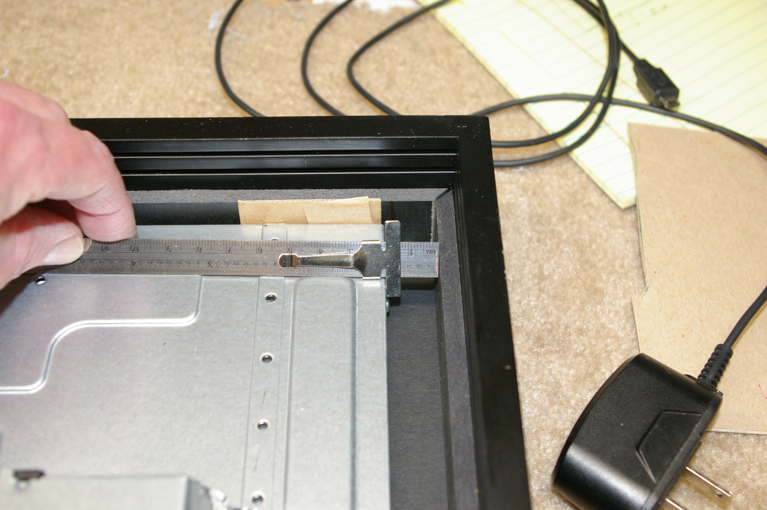 Wireless Raspberry Pi Digital Picture Frame in a Shadow Box 10 Steps