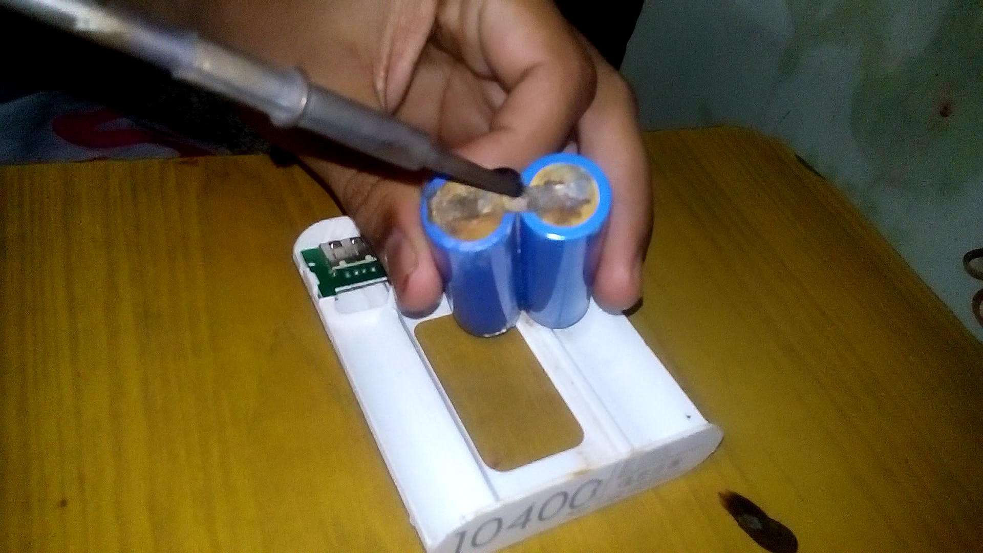 Repair a Dead Power Bank || Repair and Replacement : 6 Steps (with ...