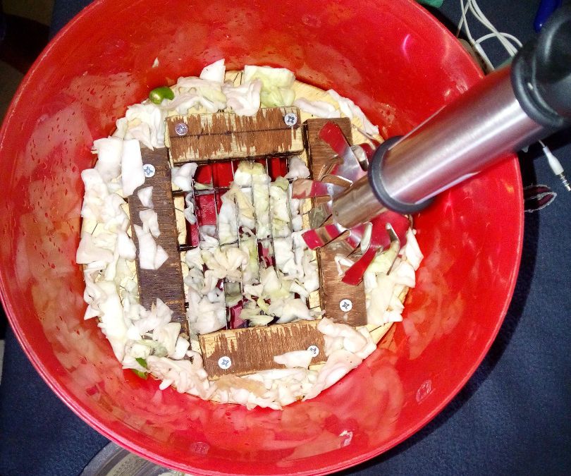 Low cost vegetable cutter 