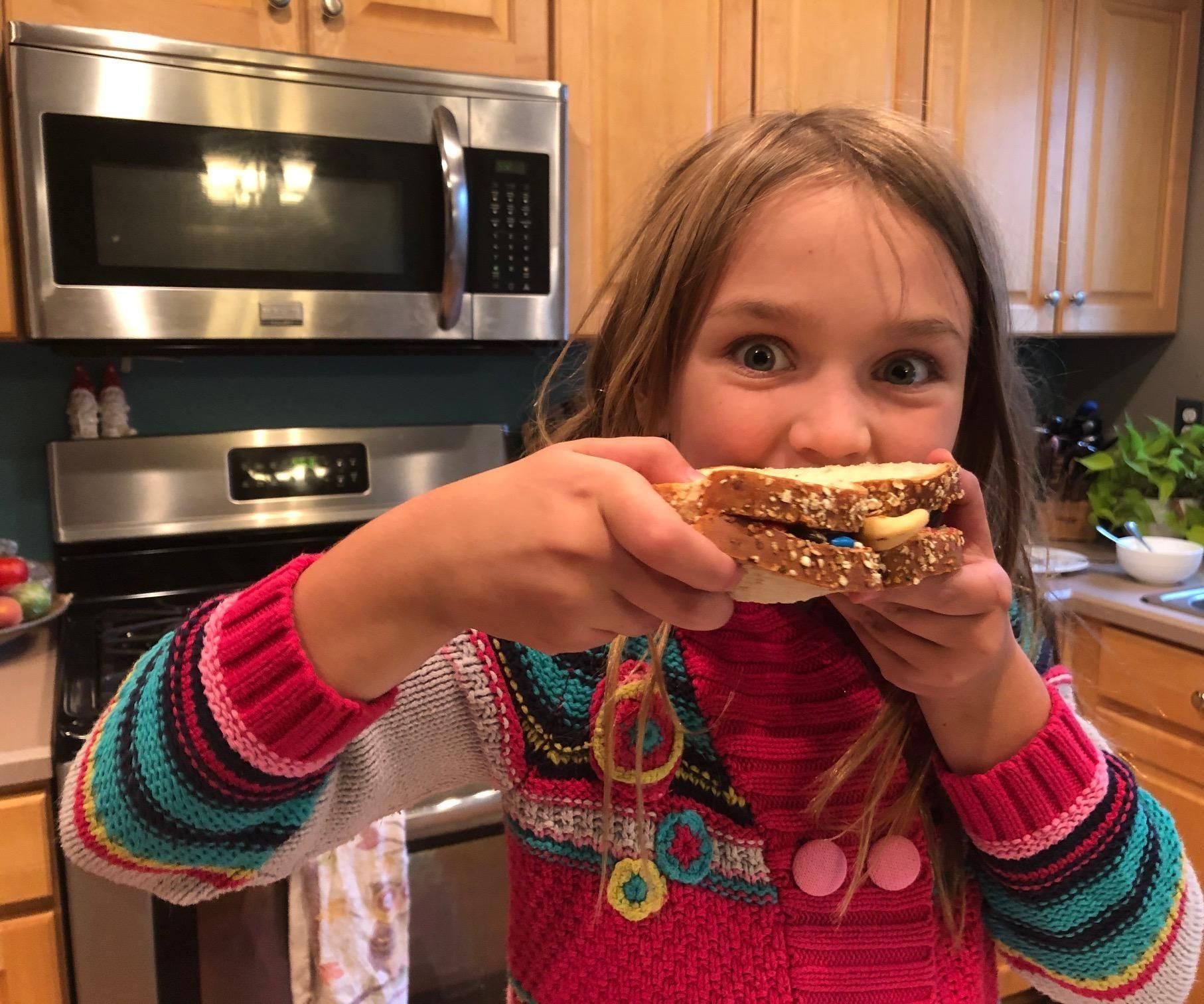 Emily's Sparkly Unicorn PB&J! 🦄