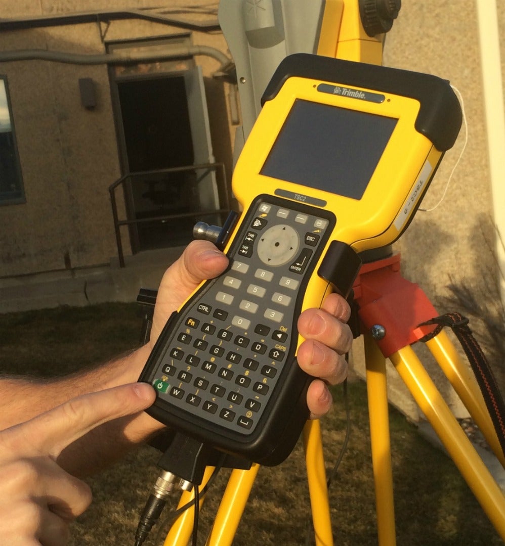 Power-on the Instrument and Controller to Access the Fine Level.