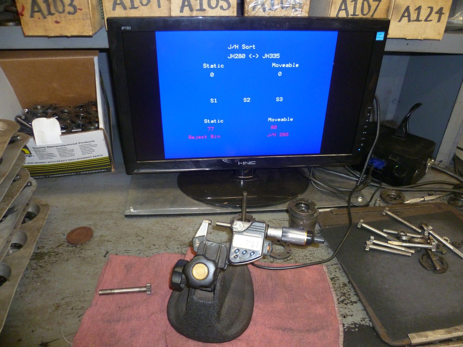Interfacing a Digital Micrometer to a Arduino & VGA Monitor