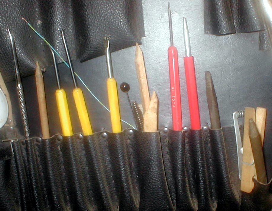 The Greatest Electronics Tip I Know -- the Spudger