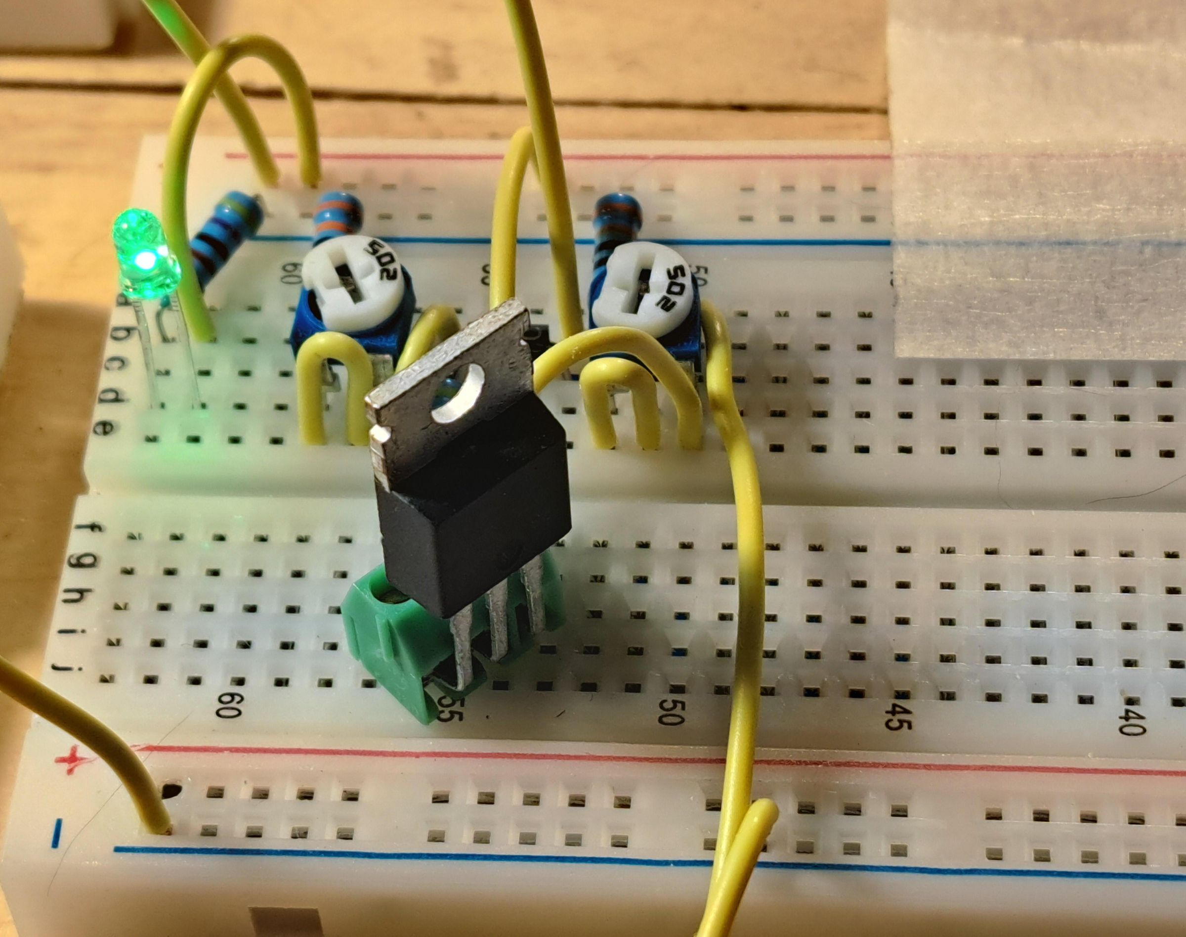 Soft-Start and Soft-Finish for P-Channel MOSFETs