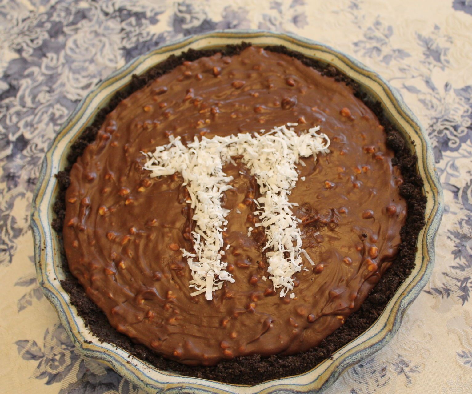 No-Bake Chocolate Peanut Butter Fudge Pie