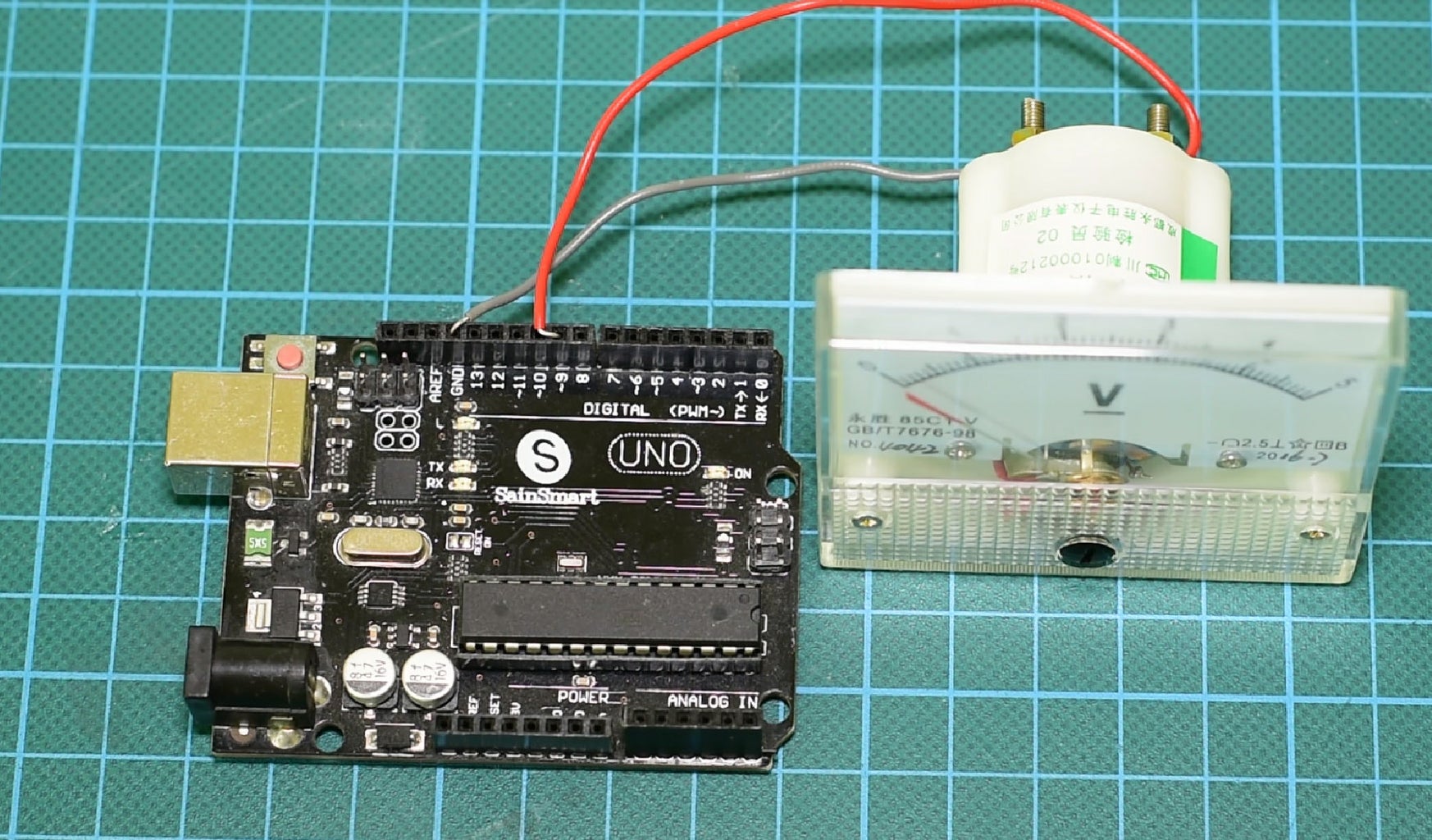 How to Control the Voltmeter With Arduino