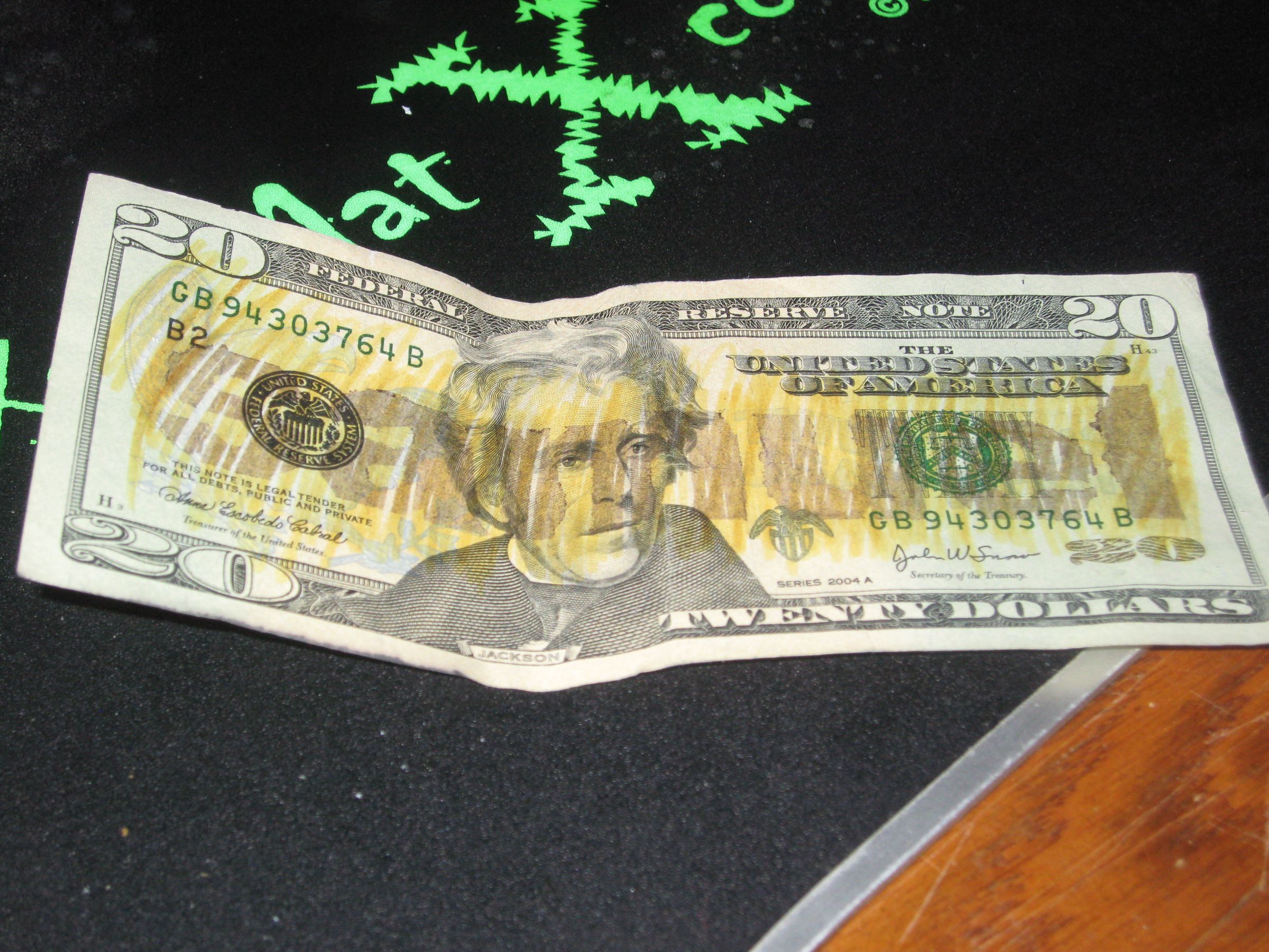Hidden Message on US Bills That Only Counterfeit Money Detecting