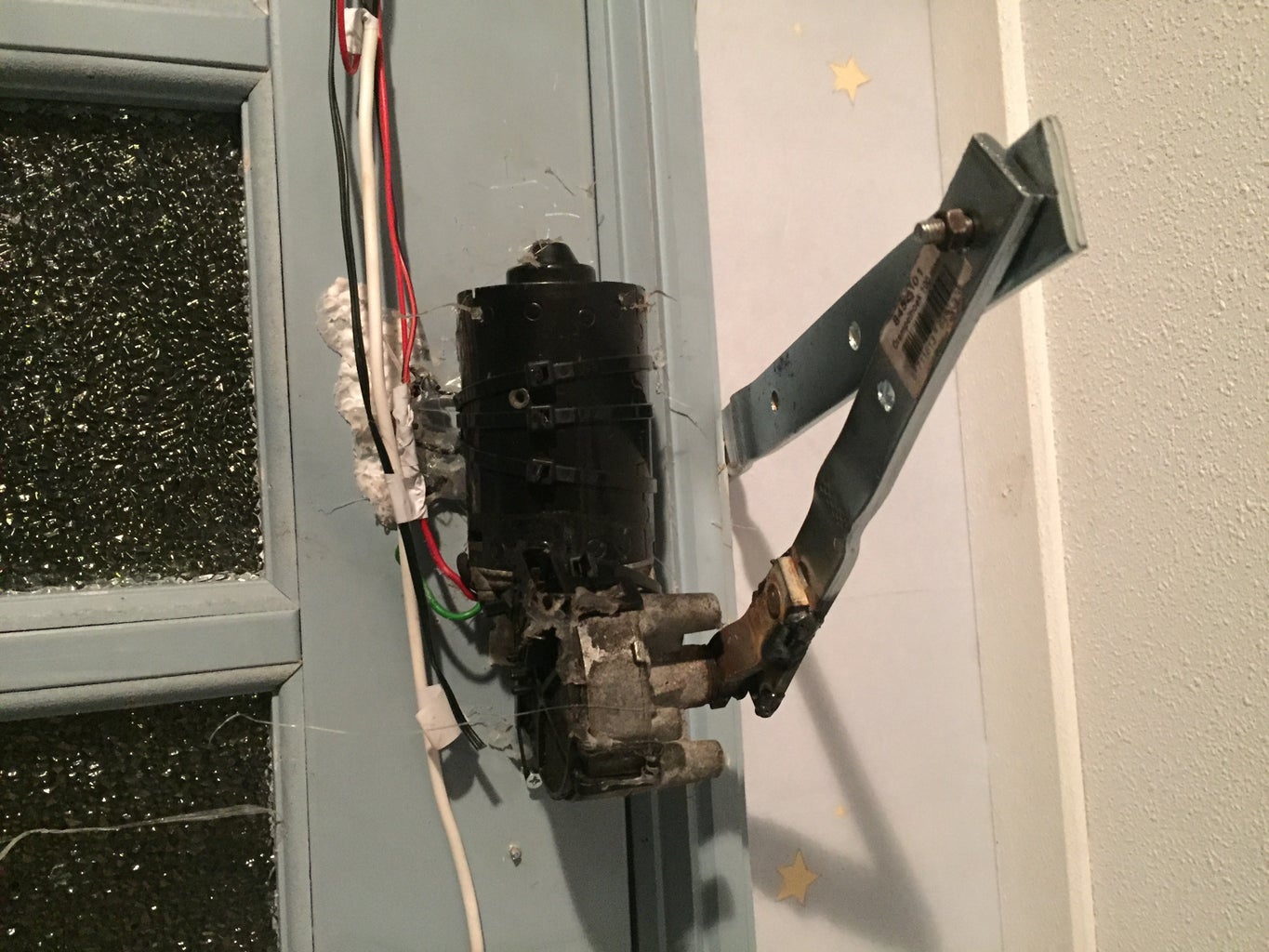 Make a Automatic Self Sensing Opening and Closing Door With Arduino ... Circuit Diagram