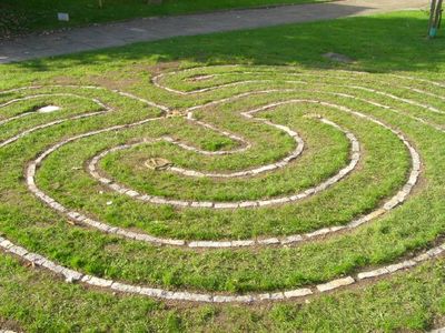Build a Backyard Labyrinth : 20 Steps (with Pictures) - Instructables
