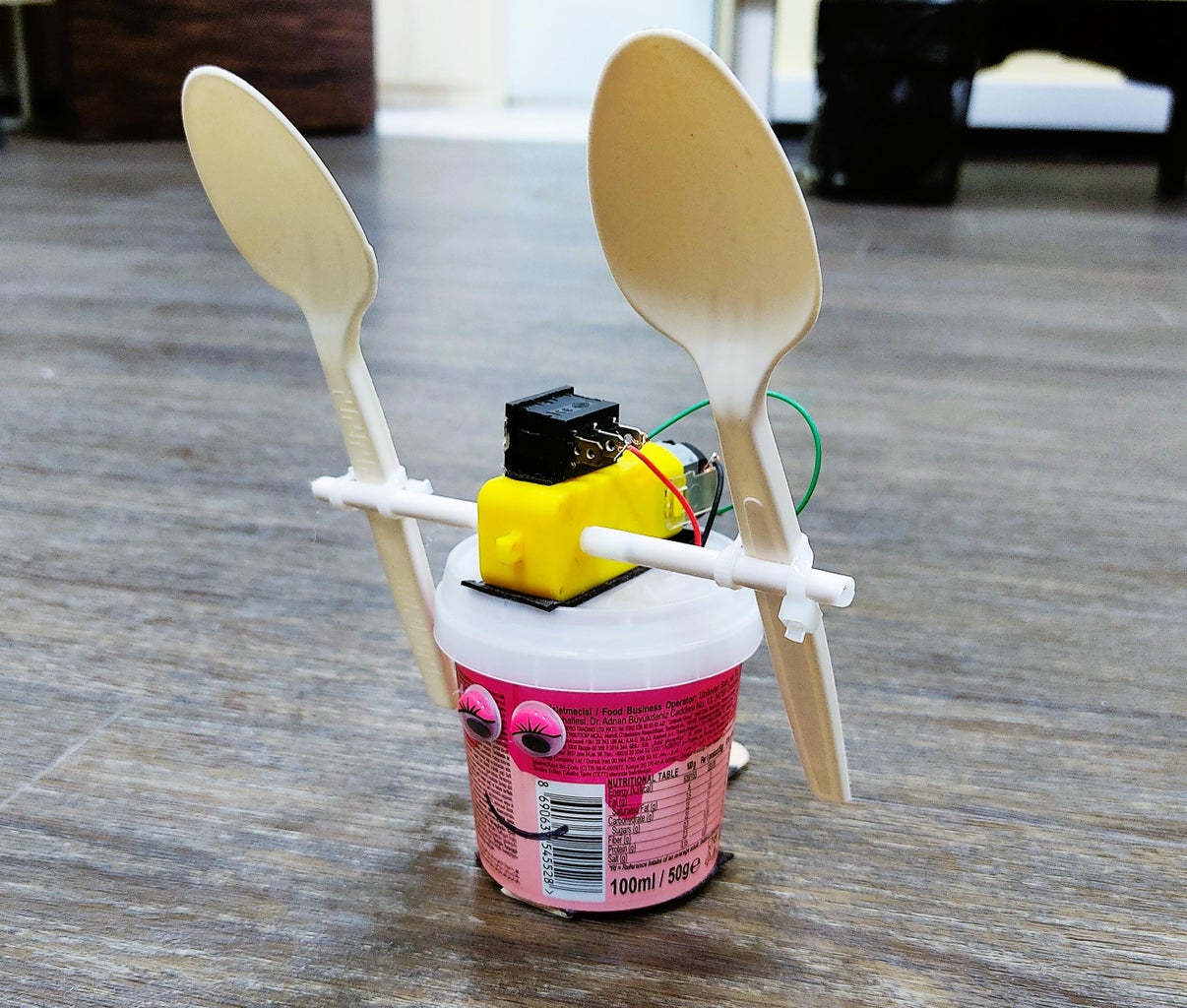 Robotics for School: Create Four Easy Robots Using Simple Materials ...