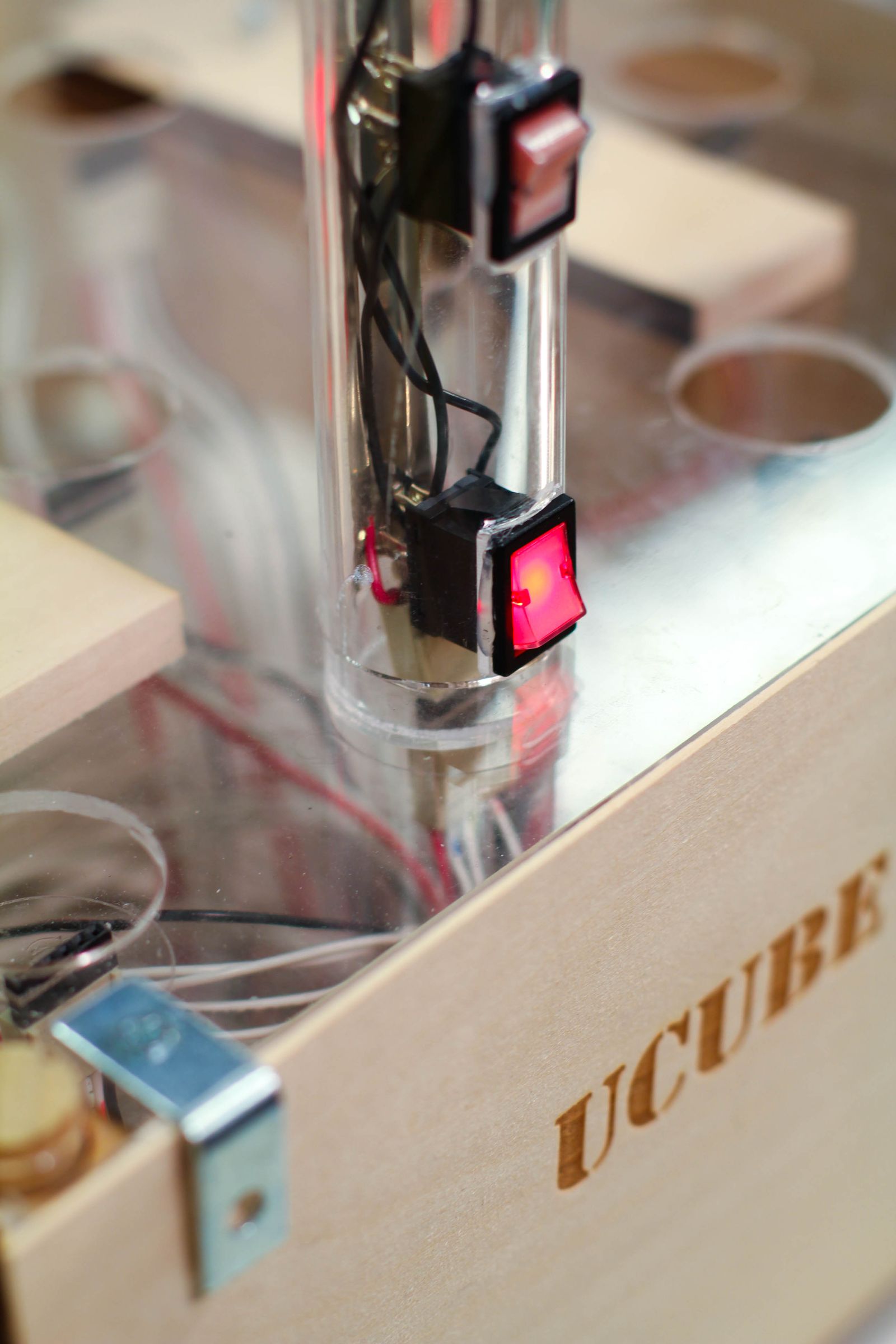 The UCube: Design & Print 3D Objects by Flipping Switches