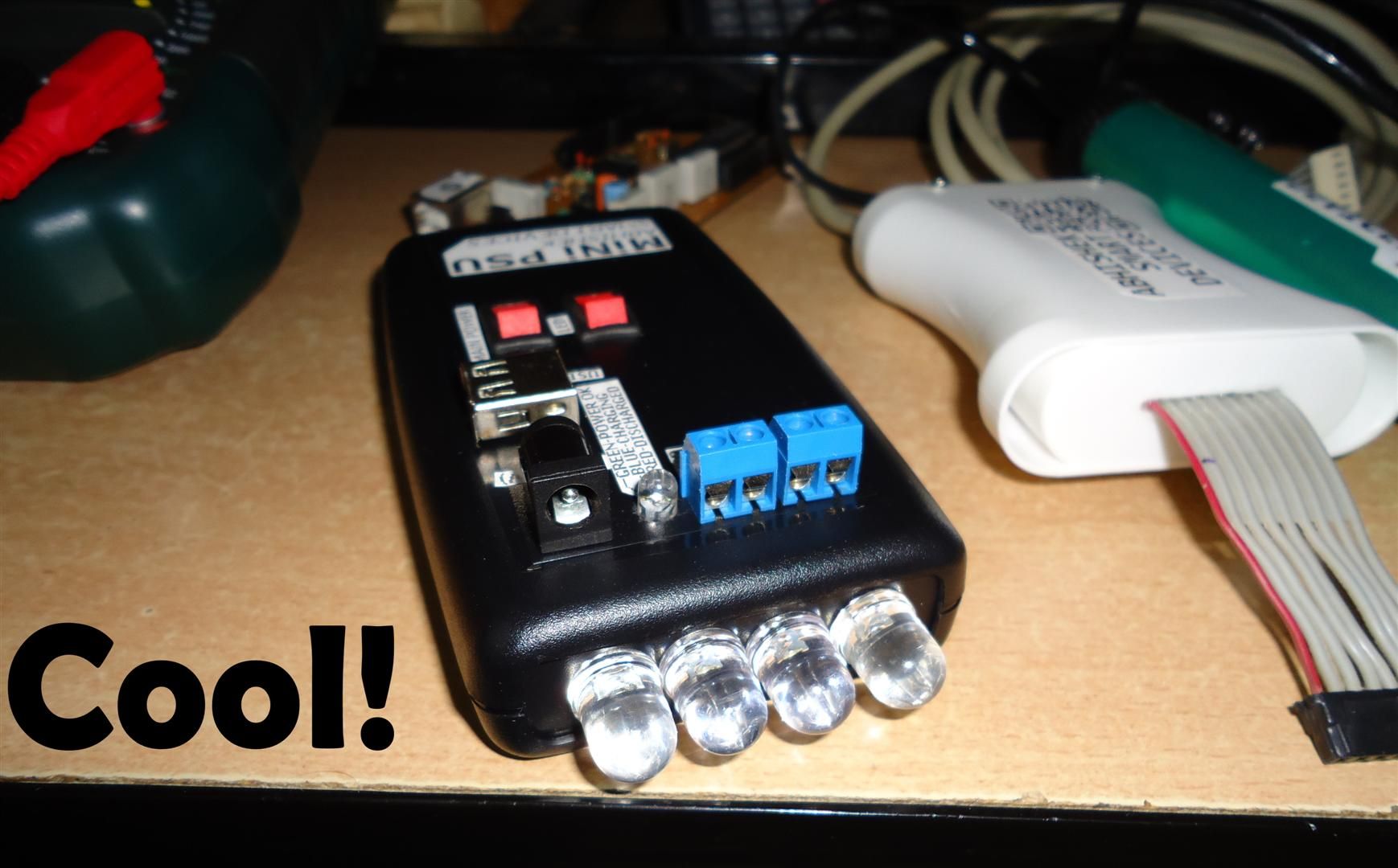 UberCool MiNi RECHARGEABLE POWER SUPPLY