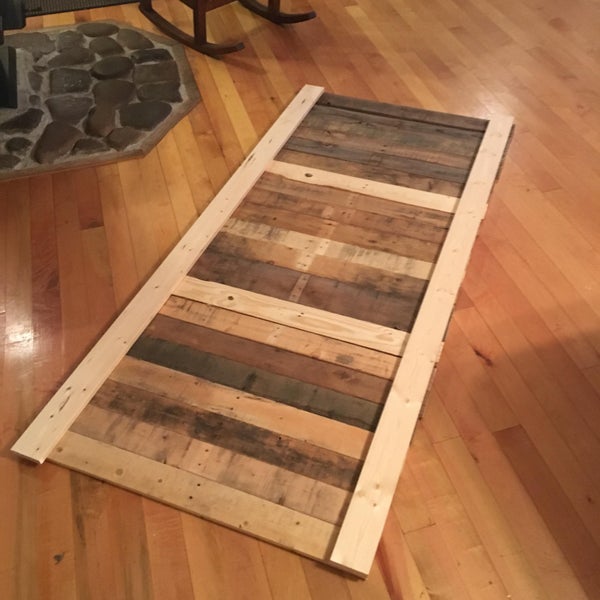 Lay Out Your Pallet Wood
